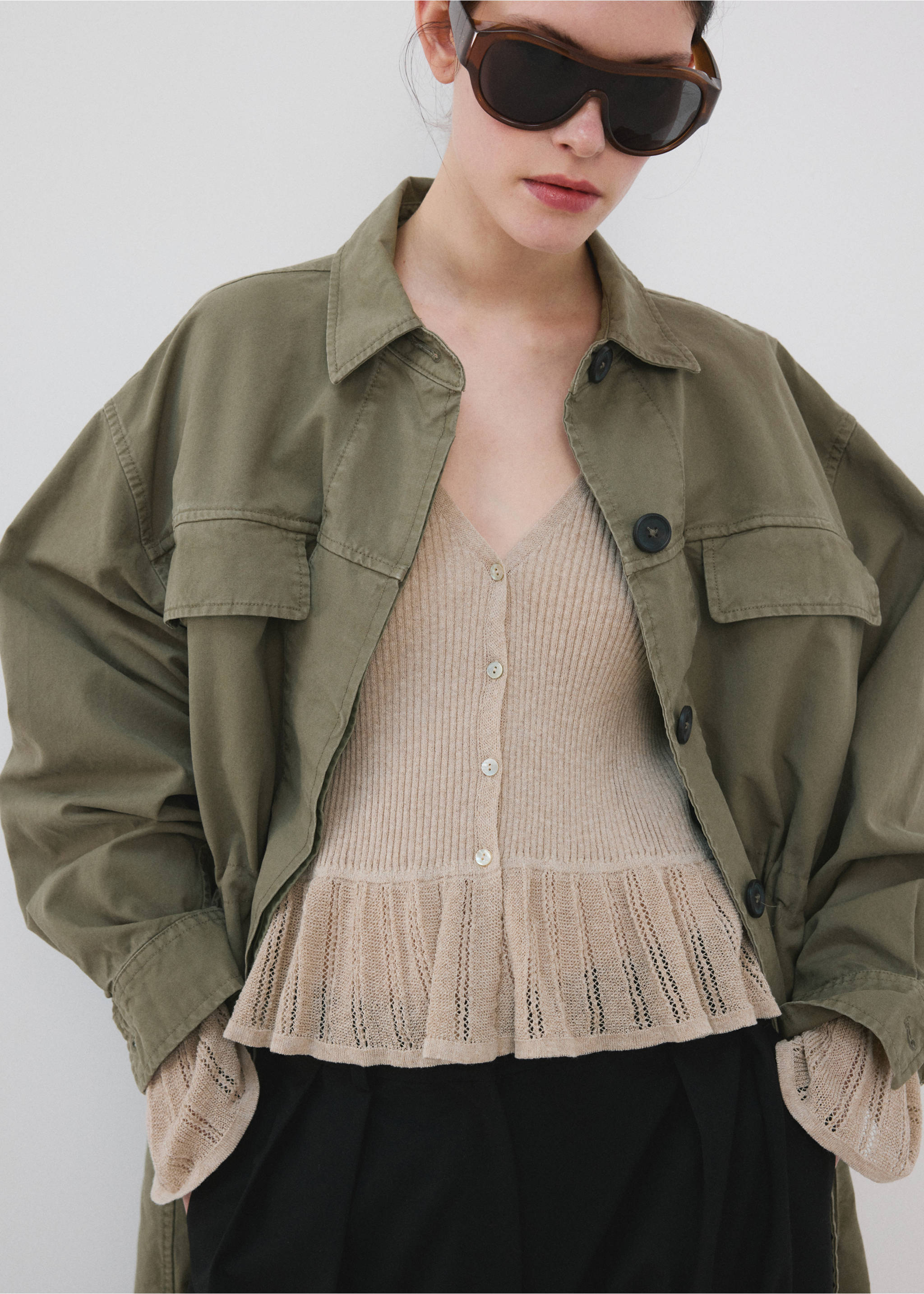Beige ribbed knit cardigan with V-neck, buttons and flared hem., Sand. Ref: 27055840-00.