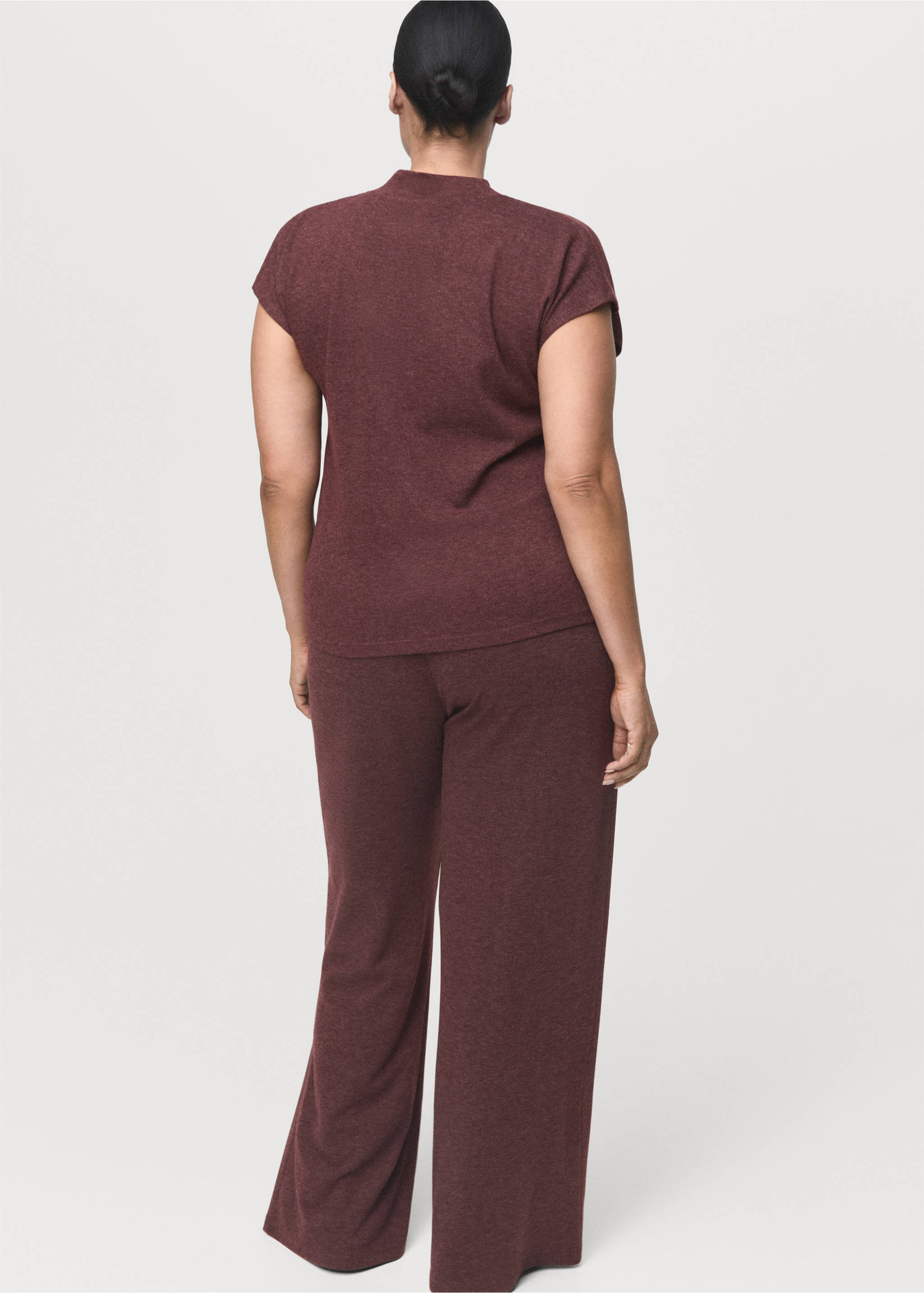 Knitted trousers with elastic waistband - Details of the article 4, Burgundy. Ref: 27061252-00.