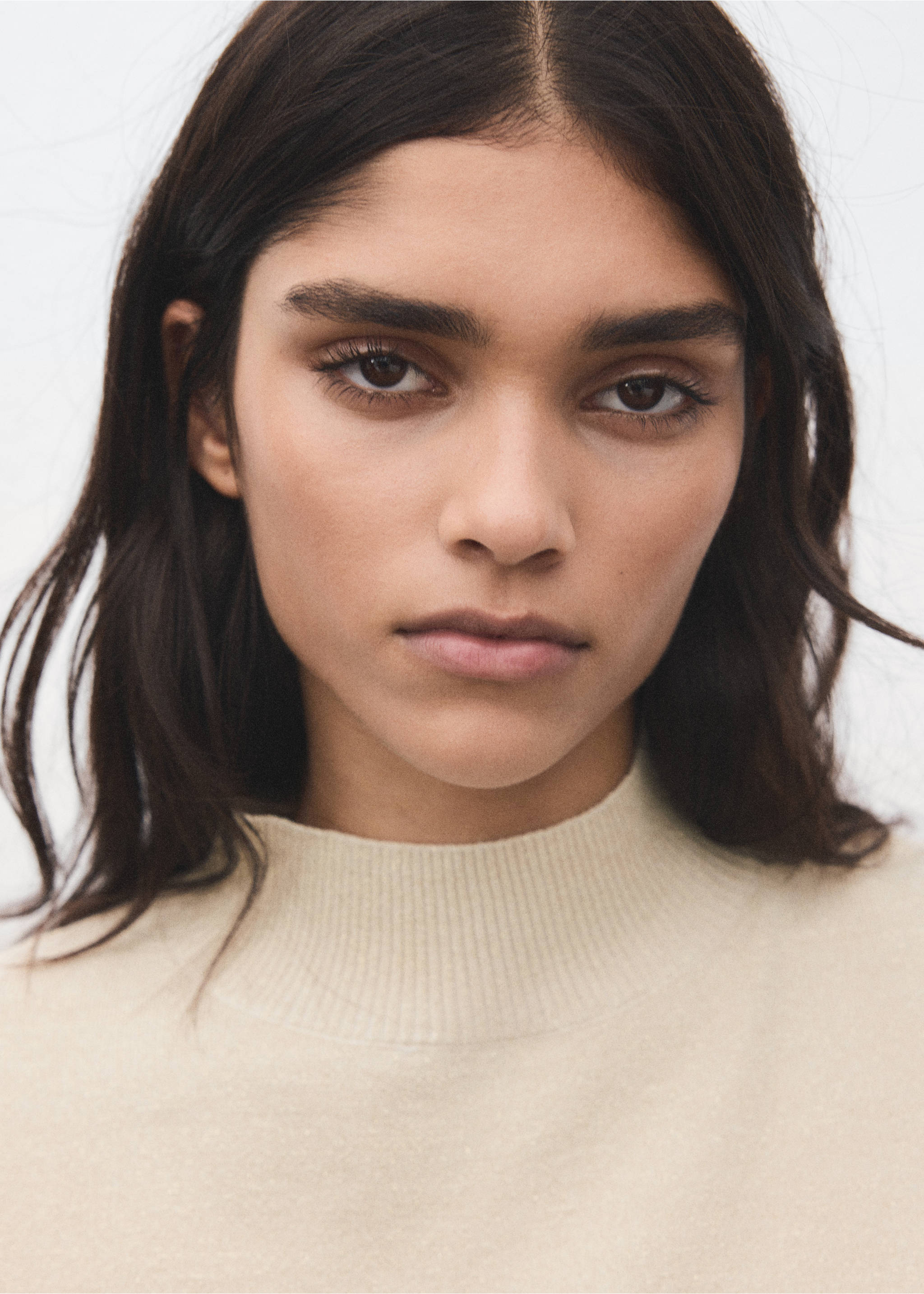 Short-sleeved lurex sweater - Details of the article 1, Gold. Ref: 27061262-00.