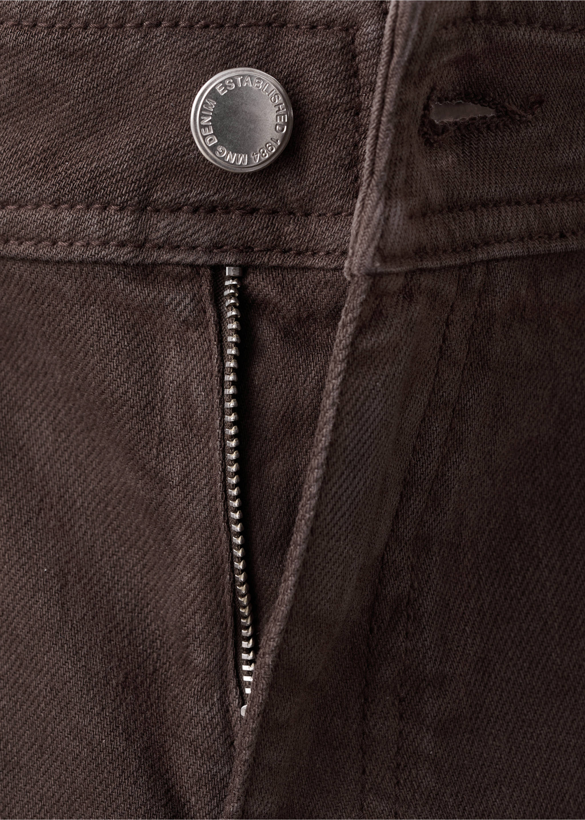 Wide leg jeans with pockets - Details of the article 0, Chocolate. Ref: 27061322-00.