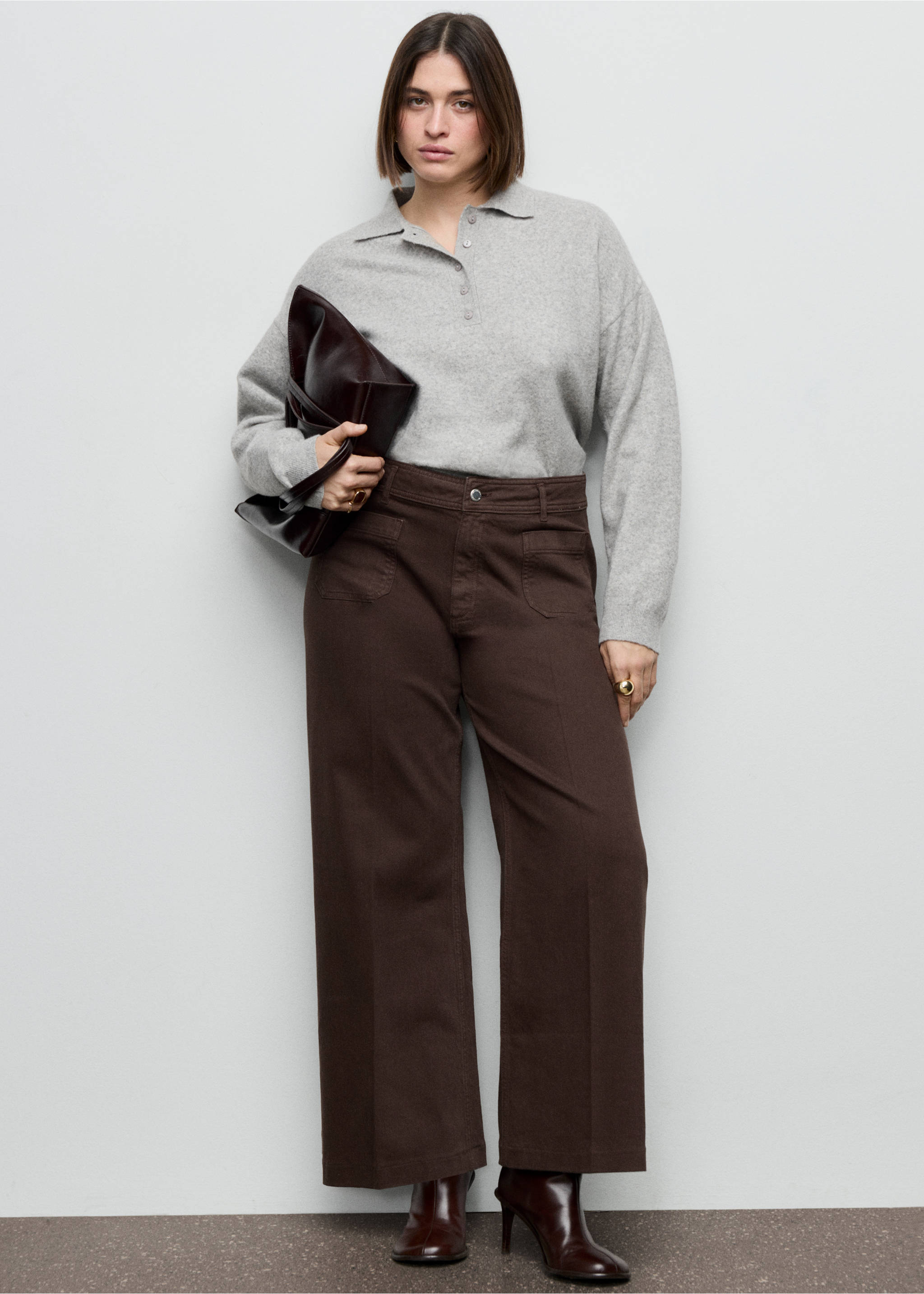 Wide leg jeans with pockets - Details of the article 6, Chocolate. Ref: 27061322-00.