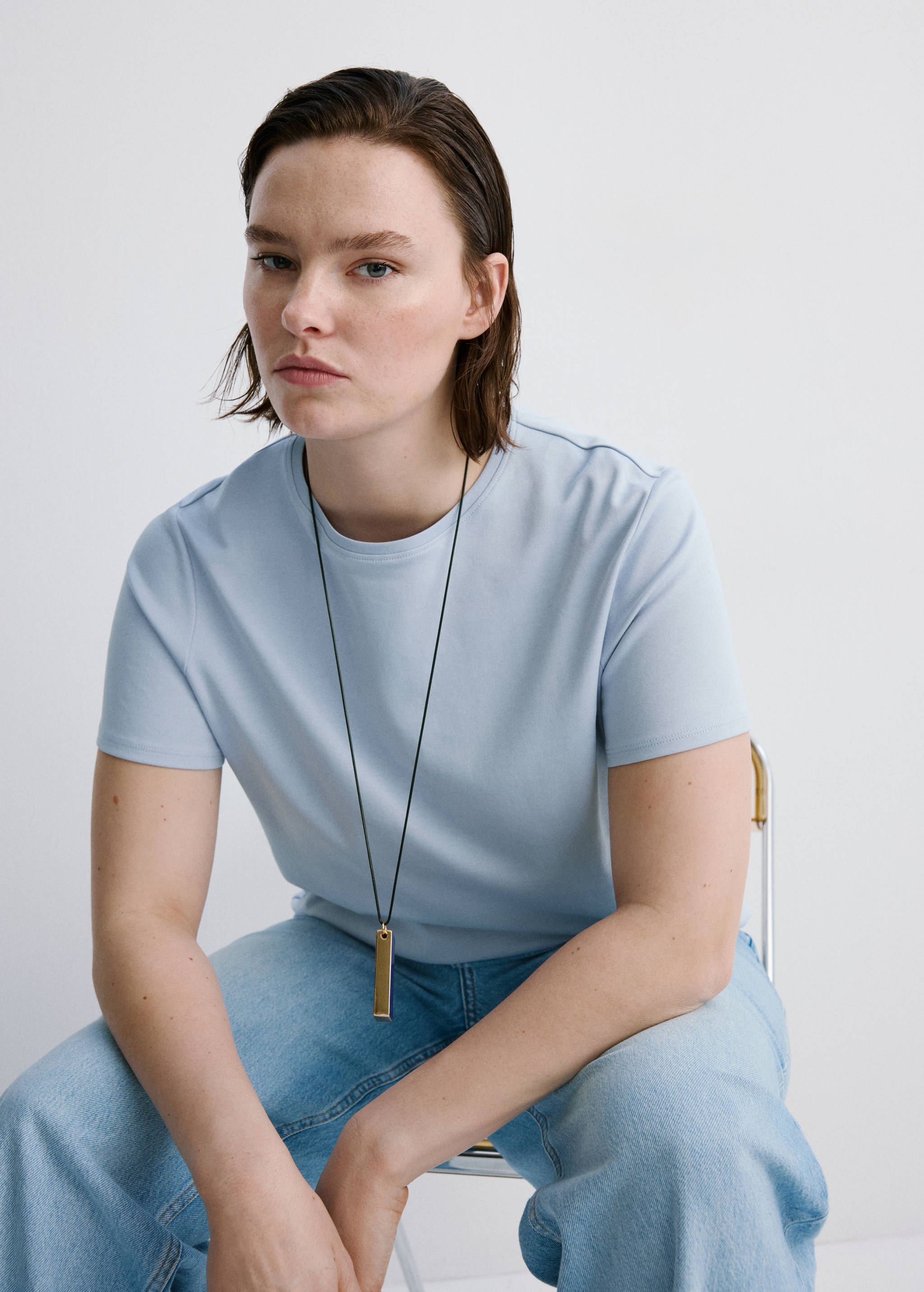 Short-sleeved cotton t-shirt - Details of the article 5