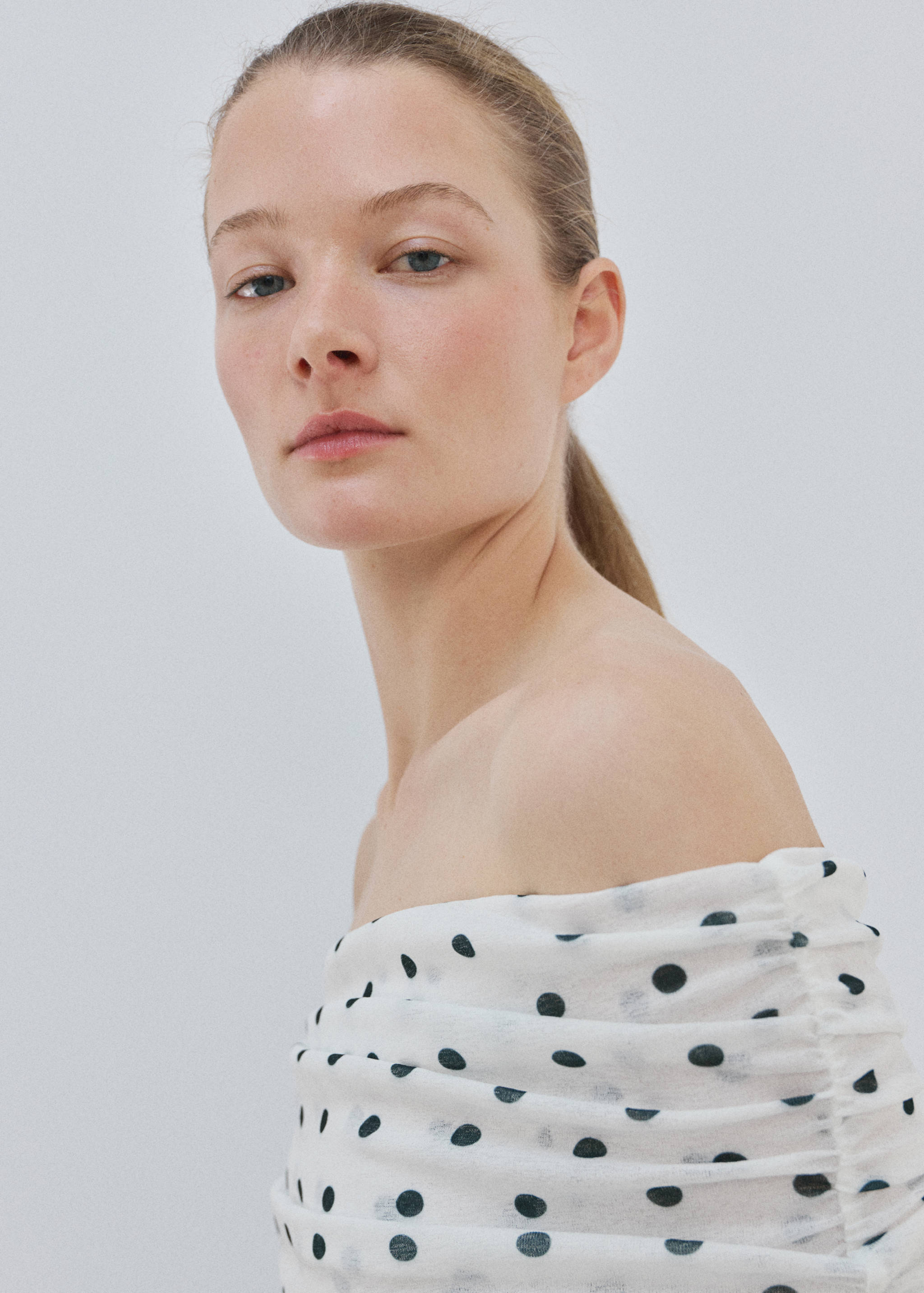 Polka dot strapless top - Details of the article 1