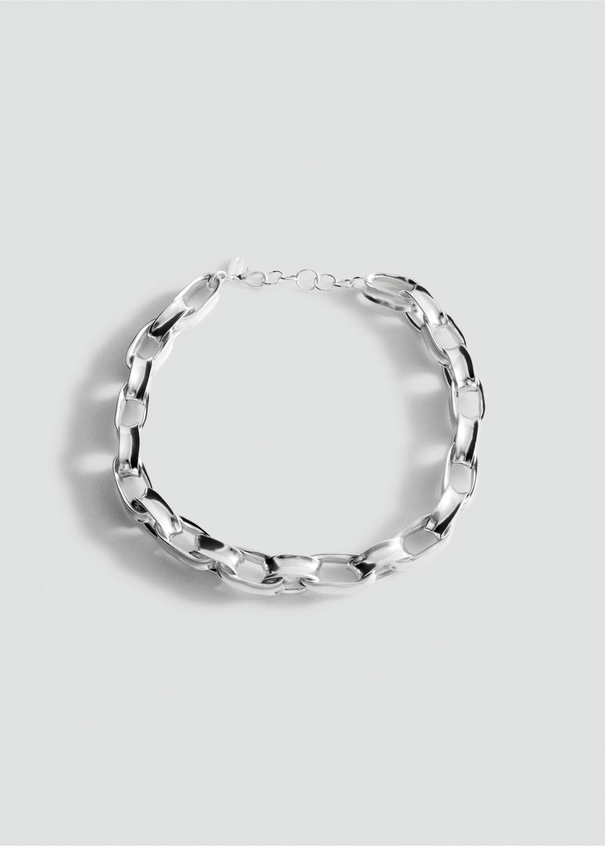 Silver chunky interlinked chain collar necklace., Silver. Ref: 27067797-00.