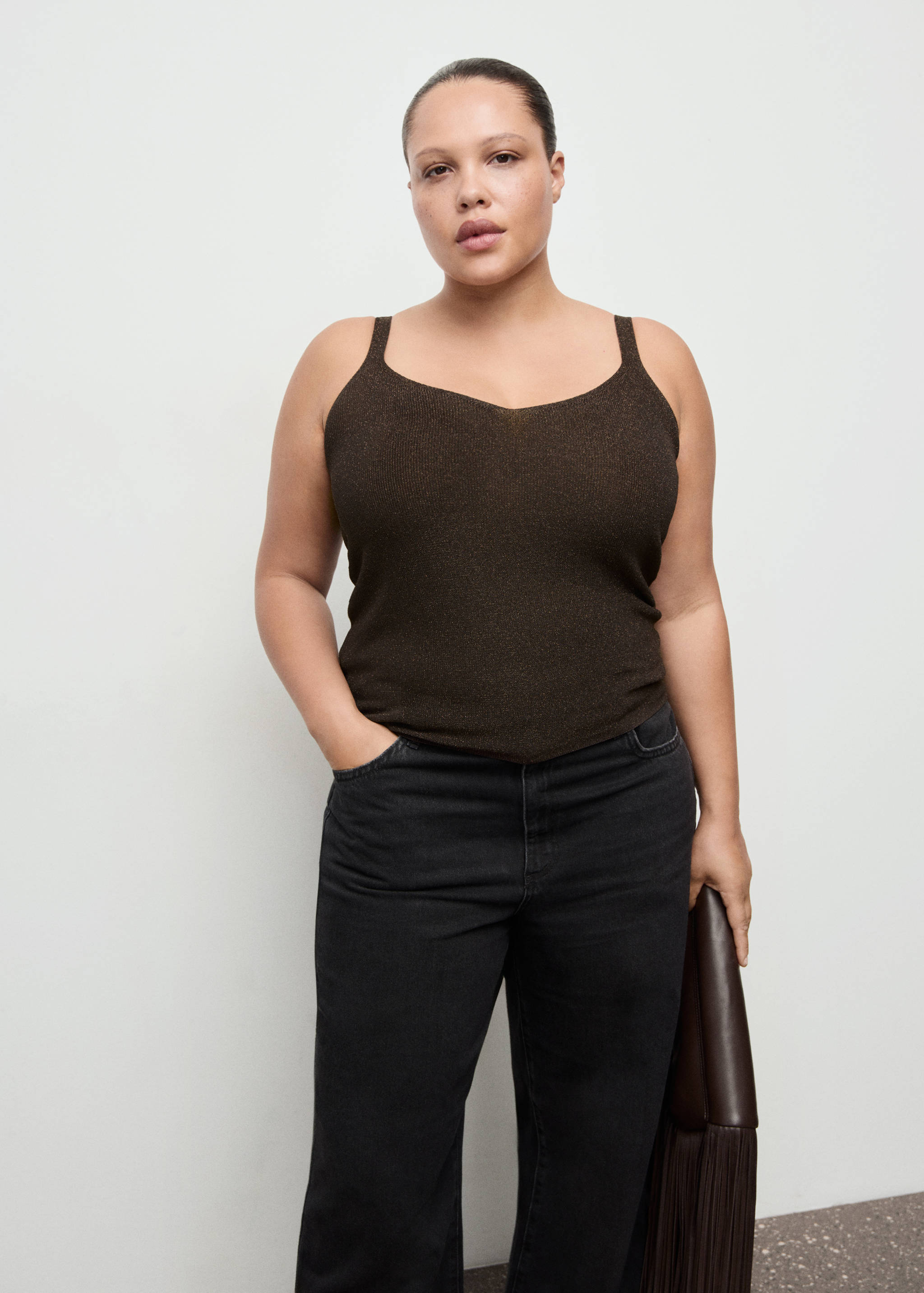 Lurex knitted V-neck top - Details of the article 5