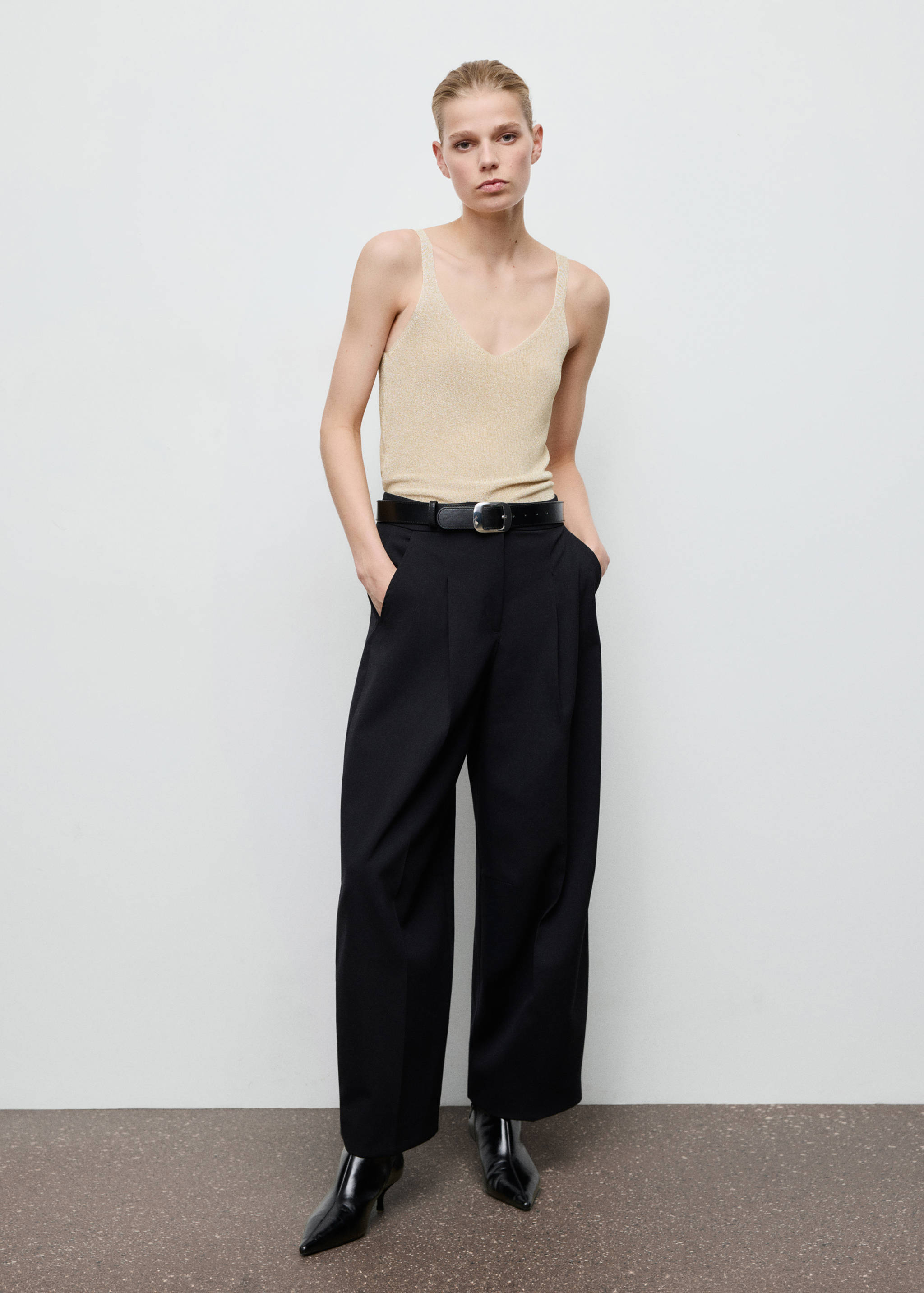 Lurex knitted V-neck top - General plane