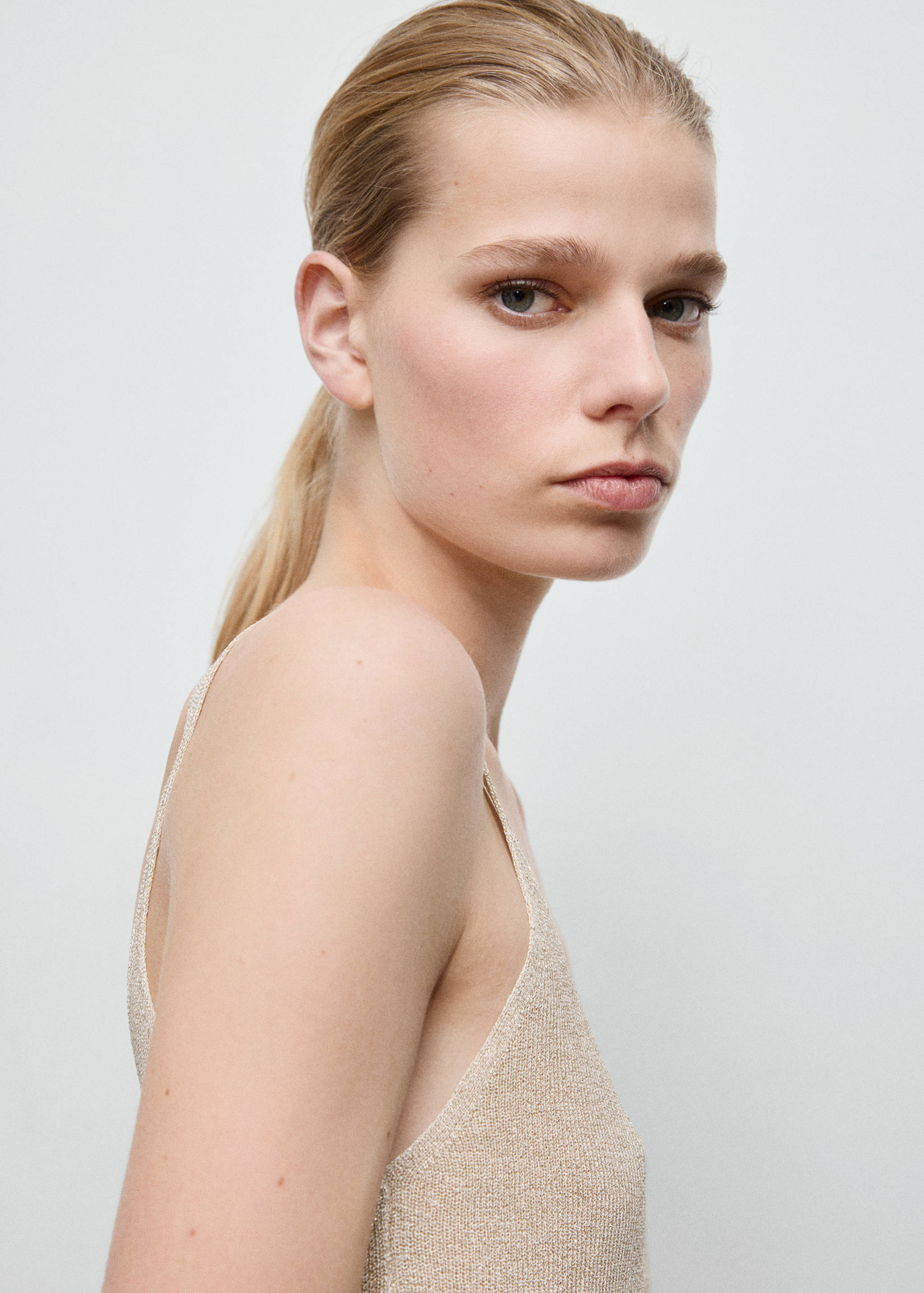 Lurex knitted V-neck top - Details of the article 1