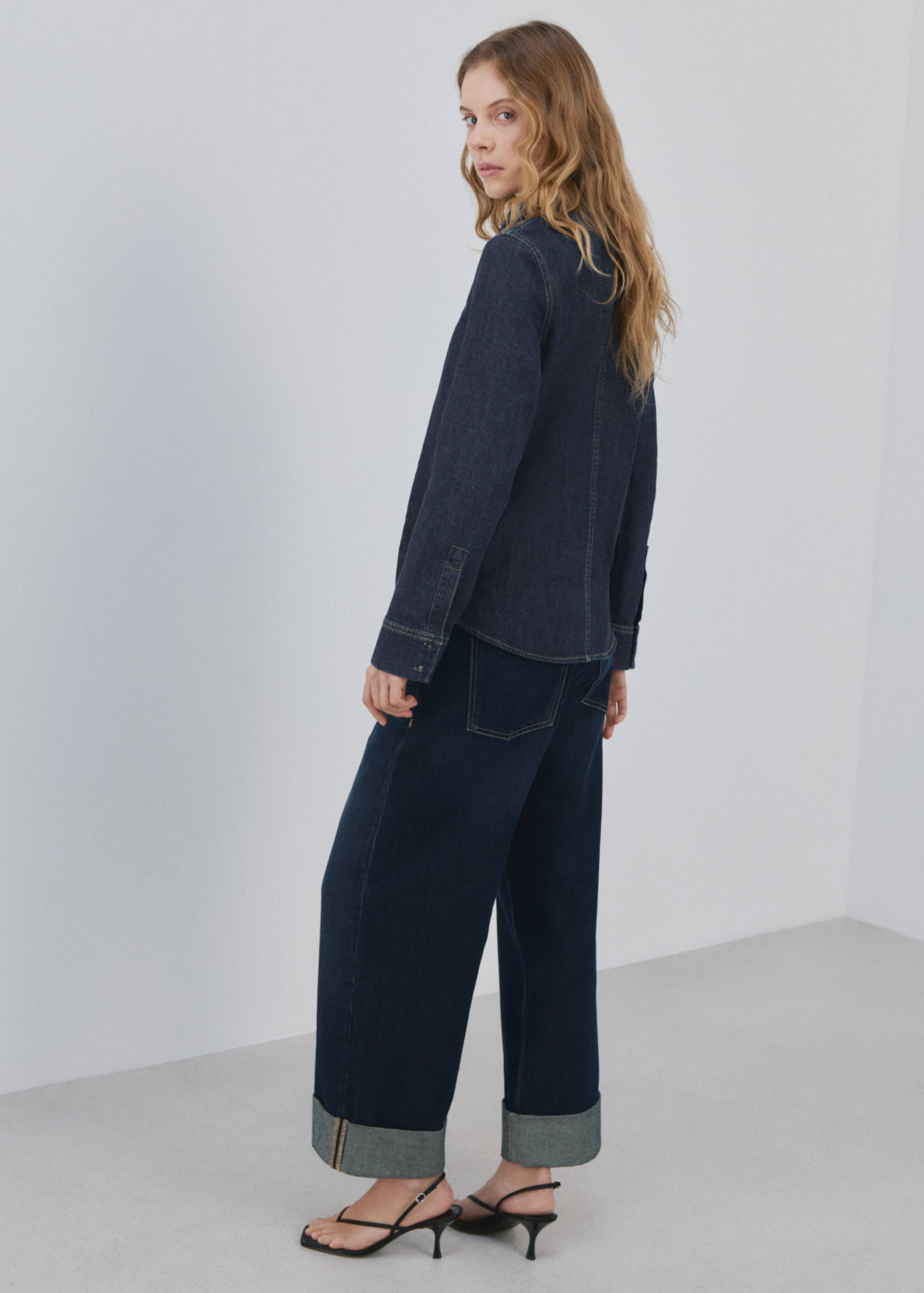 Denim shirt with tie fastening - Reverse of the article