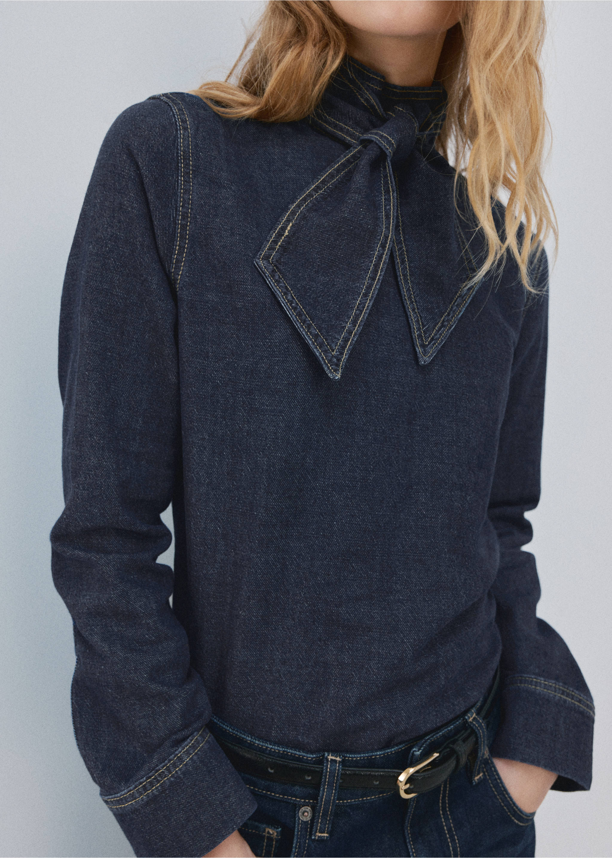Denim shirt with tie fastening - Details of the article 3, Dark Blue. Ref: 27073297-00.
