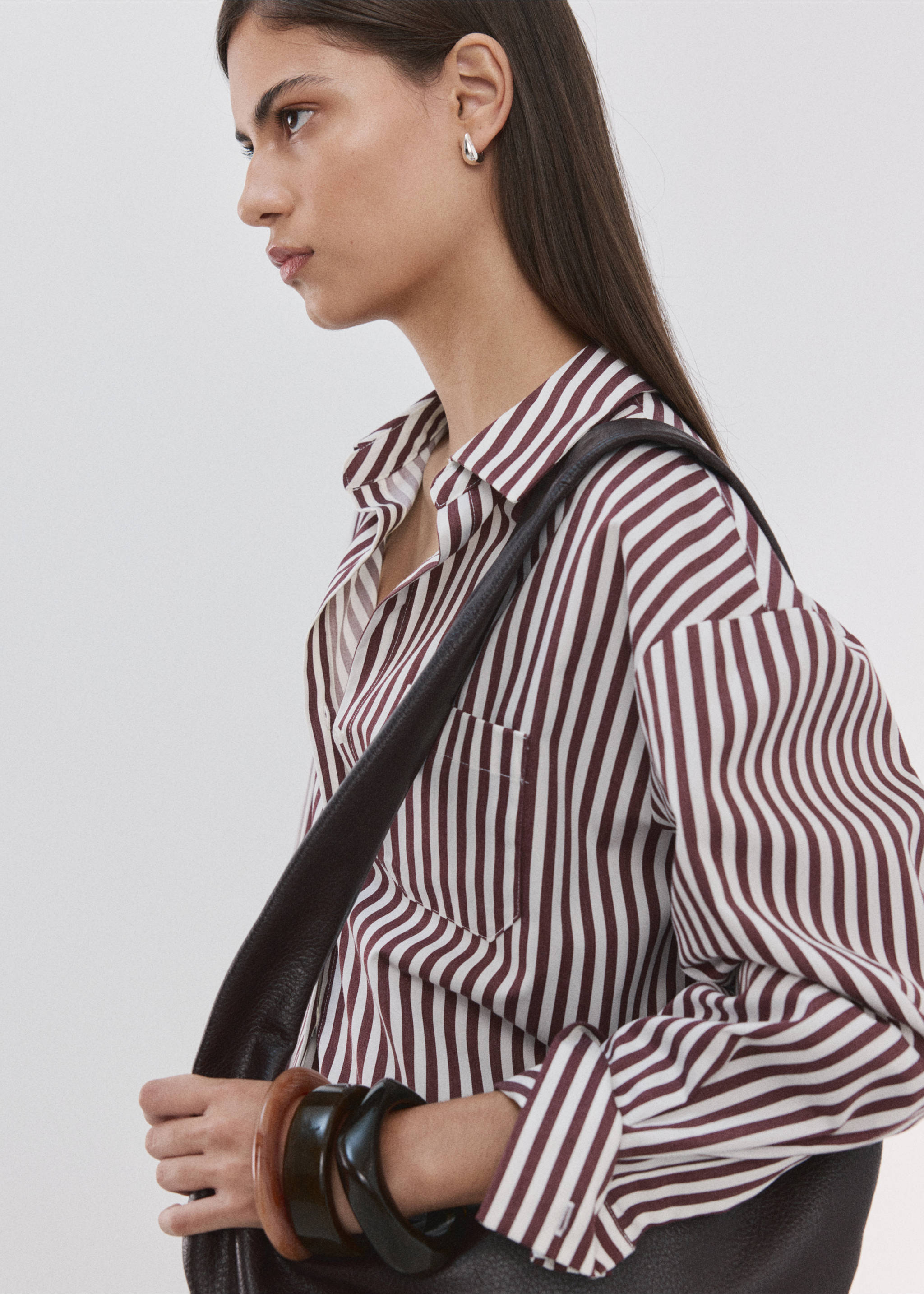 Burgundy and white striped shirt with a classic collar and long sleeves., Ecru. Ref: 27075821-00.
