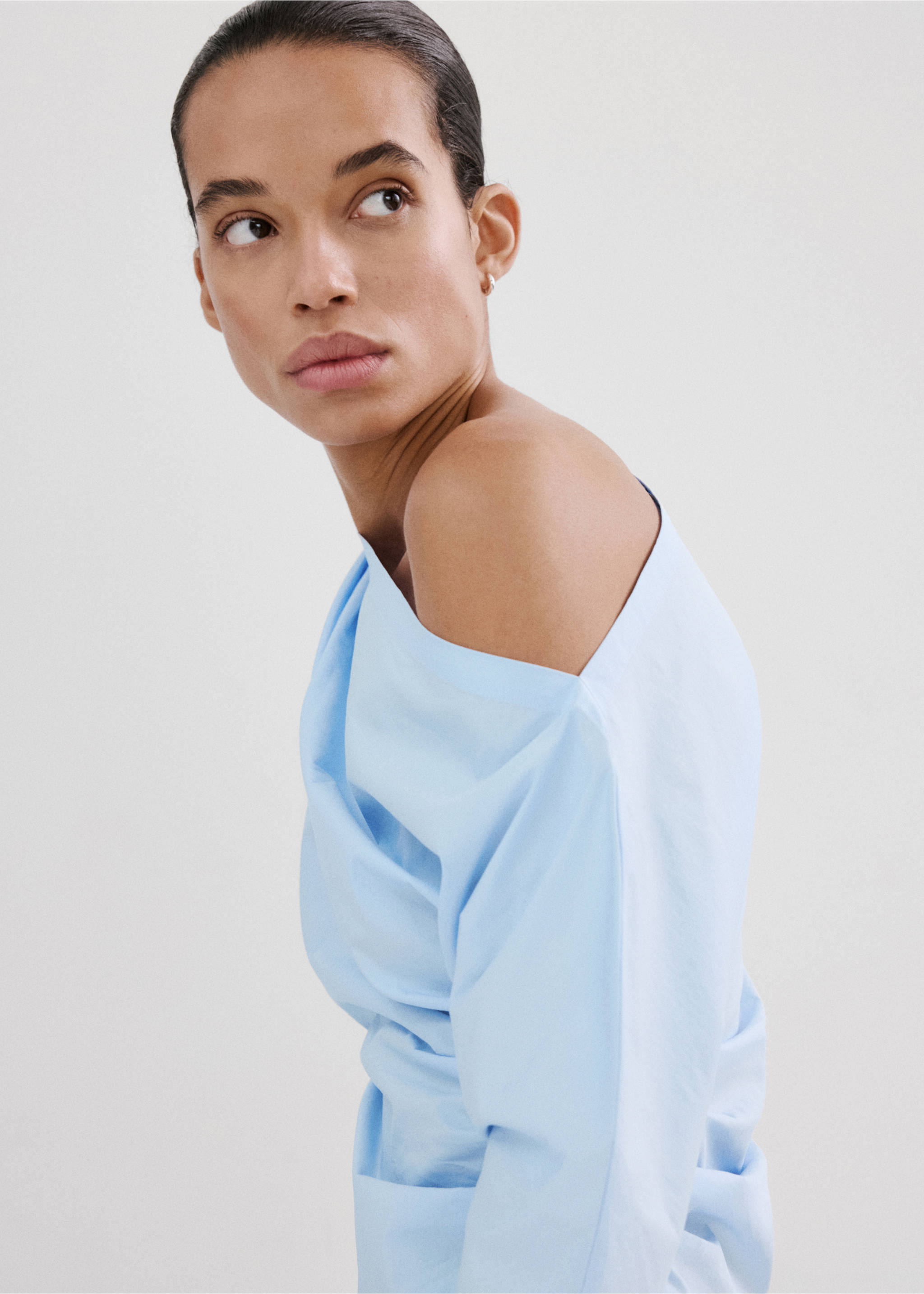 Cotton blouse with asymmetrical collar - Medium plane, Blue. Ref: 27075843-00.