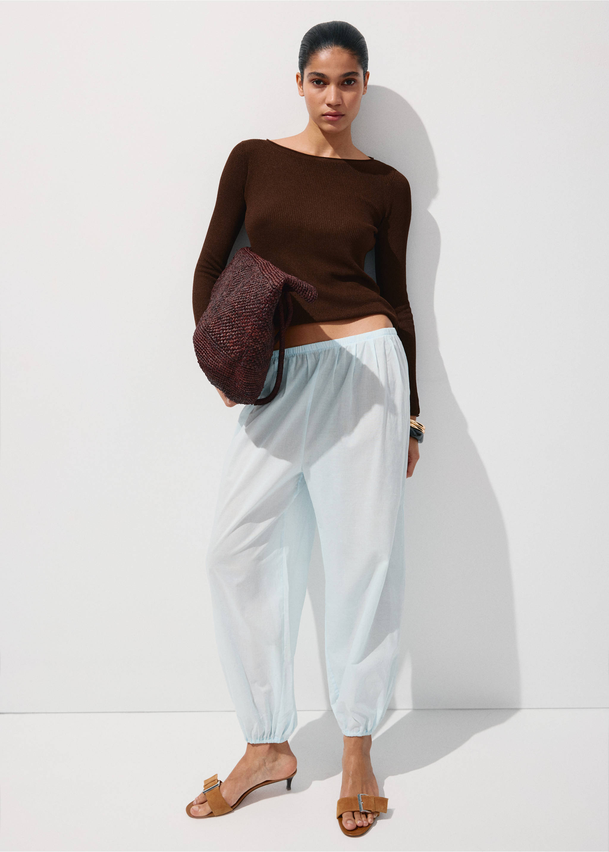 Fine-knit sweater - General plane, Chocolate. Ref: 27077137-00.