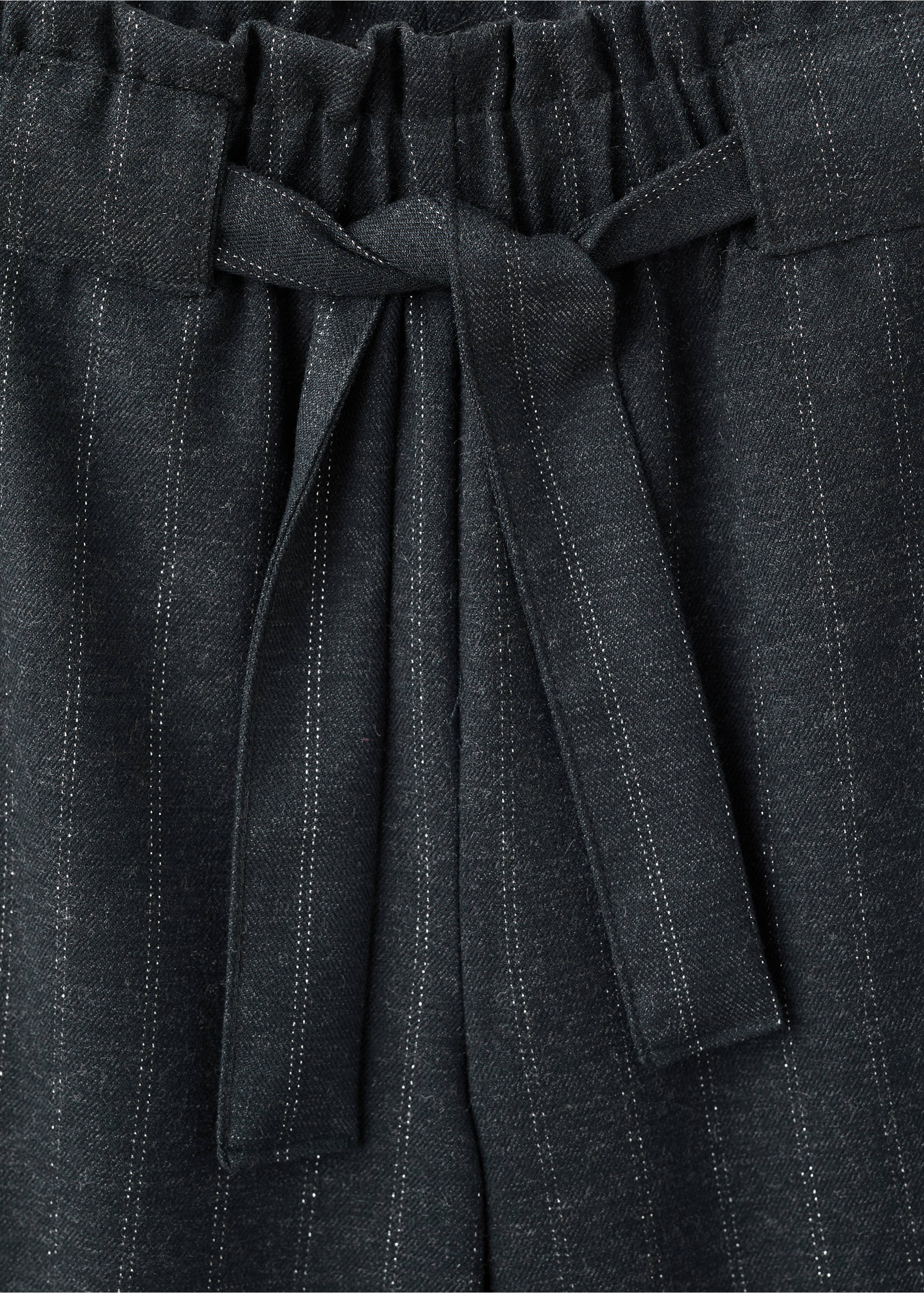 Lurexhose mit Streifenmuster - Detail des Artikels 8, Grau. Ref: 27081169-00.
