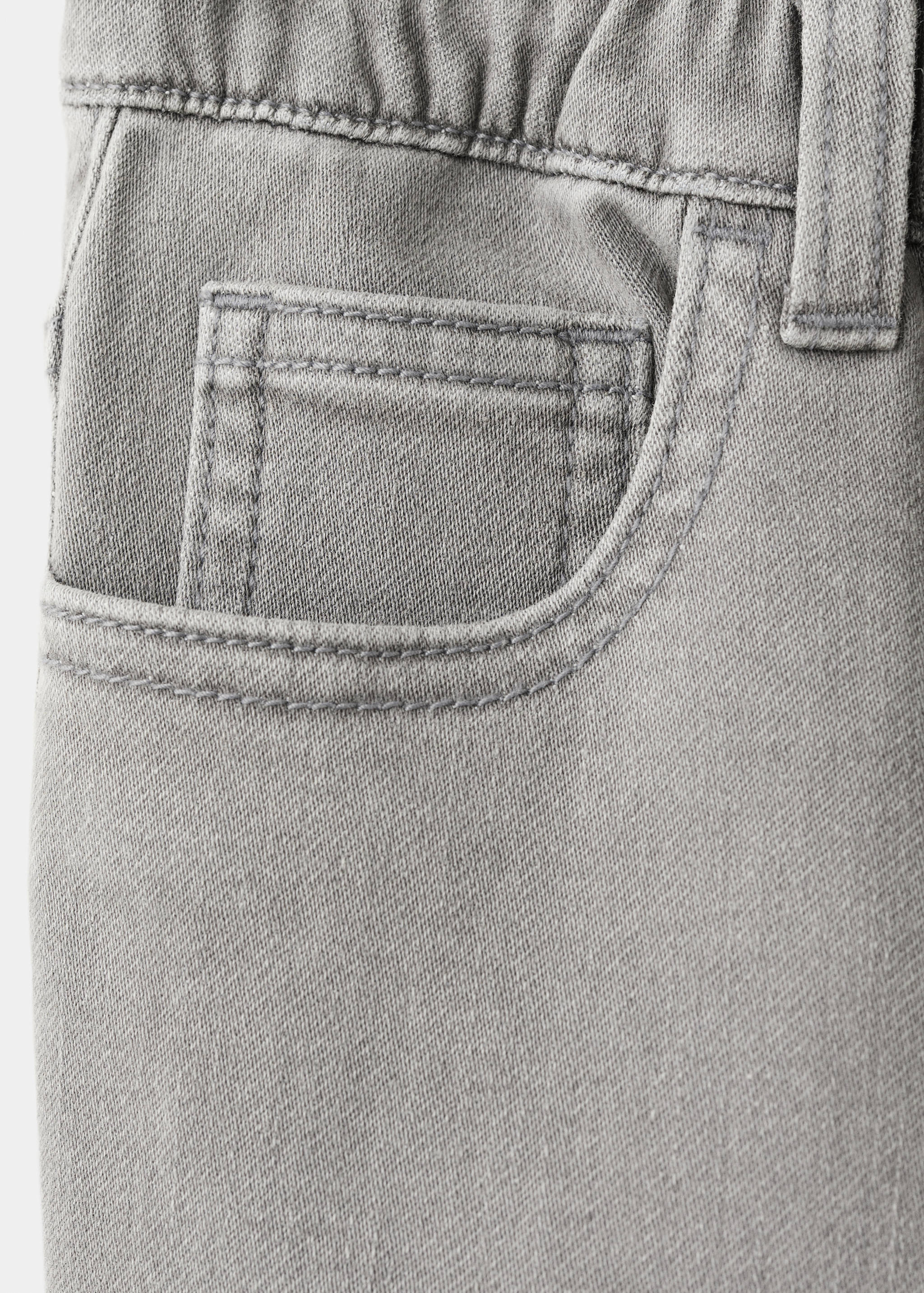 Bequeme Jeans mit Kordelzug - Detail des Artikels 0