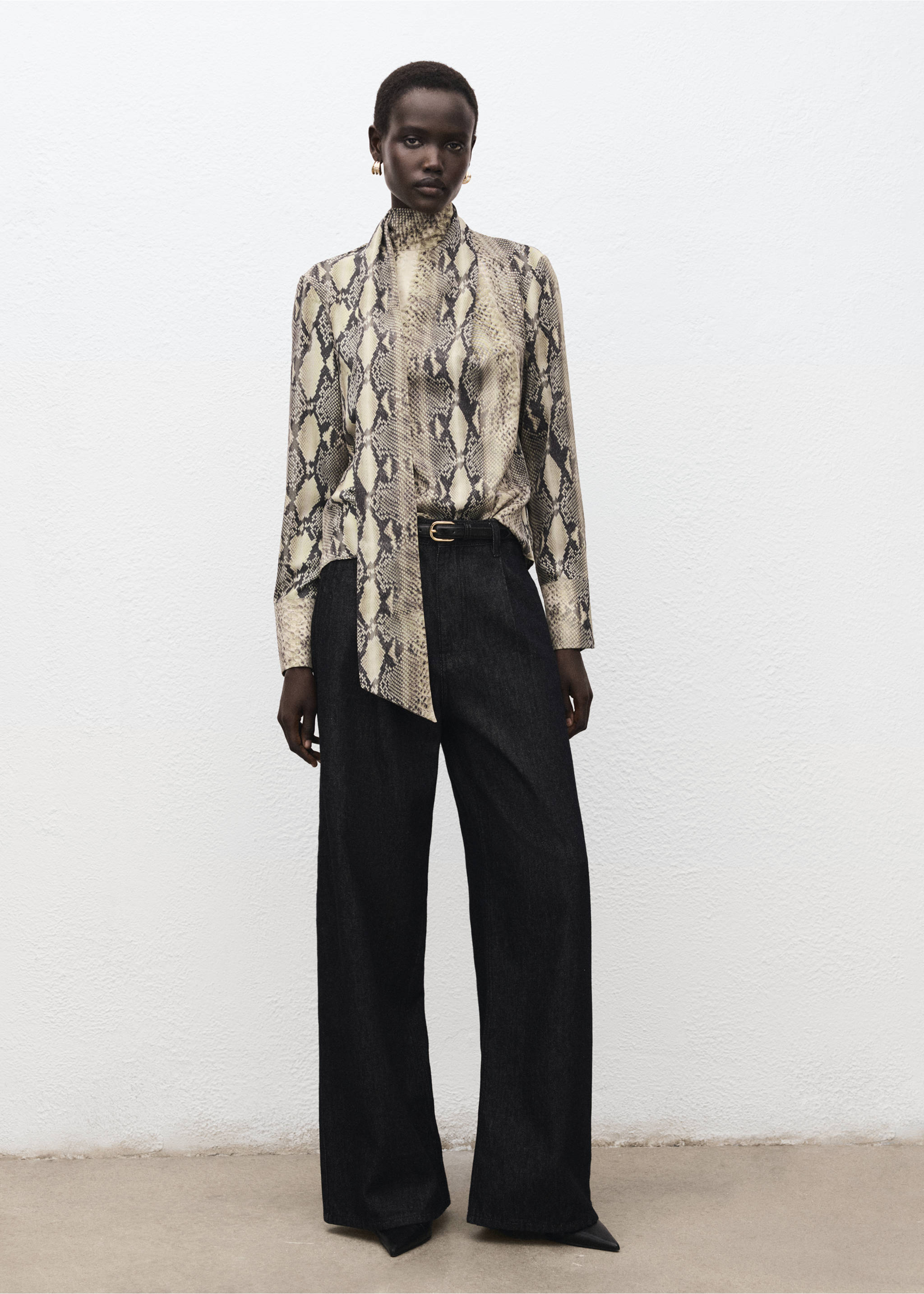Animal-print blouse with scarf - General plane, Brown. Ref: 27081265-00.