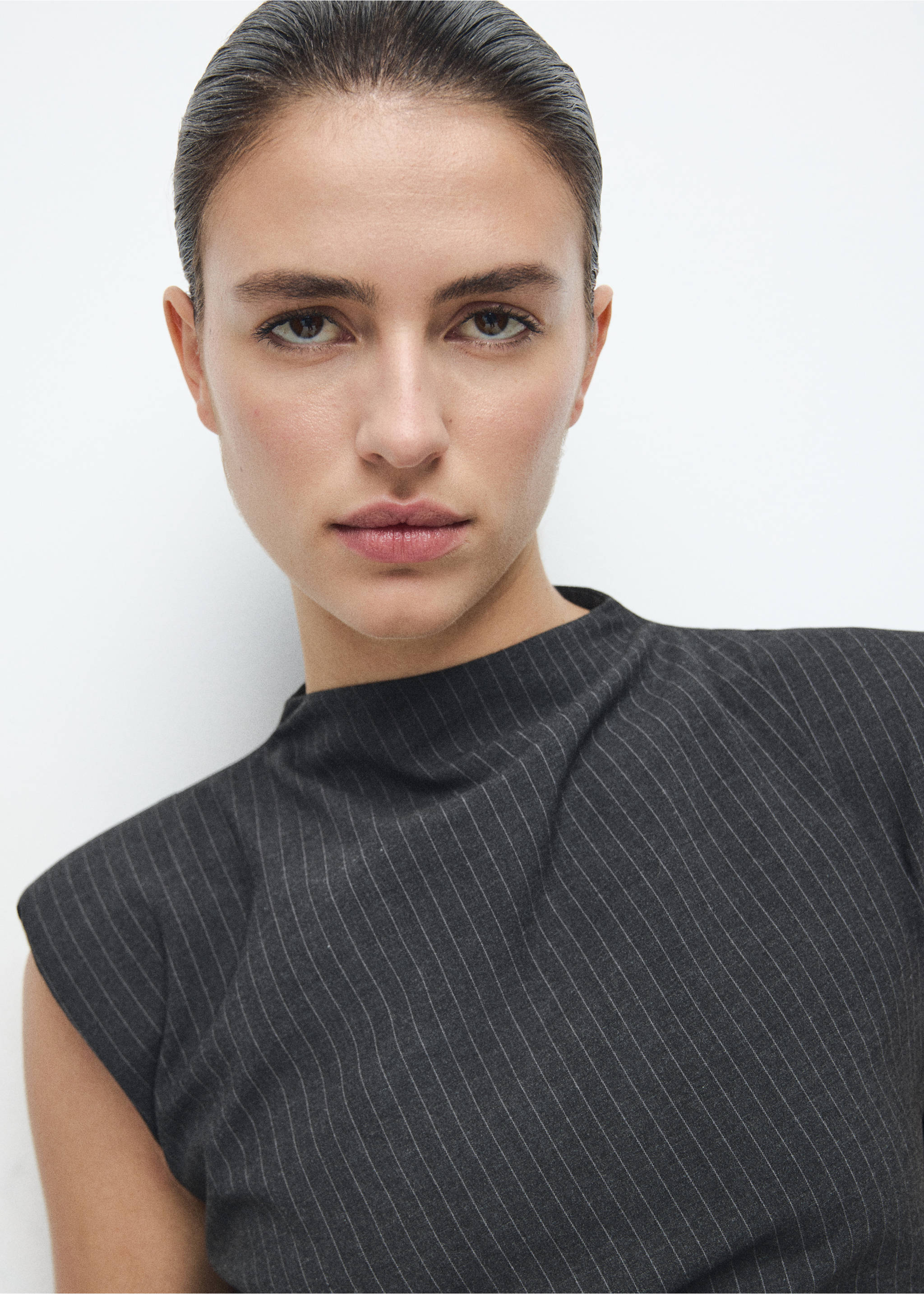Pinstripe dress with cut-out - Details of the article 1, Grey. Ref: 27081343-00.