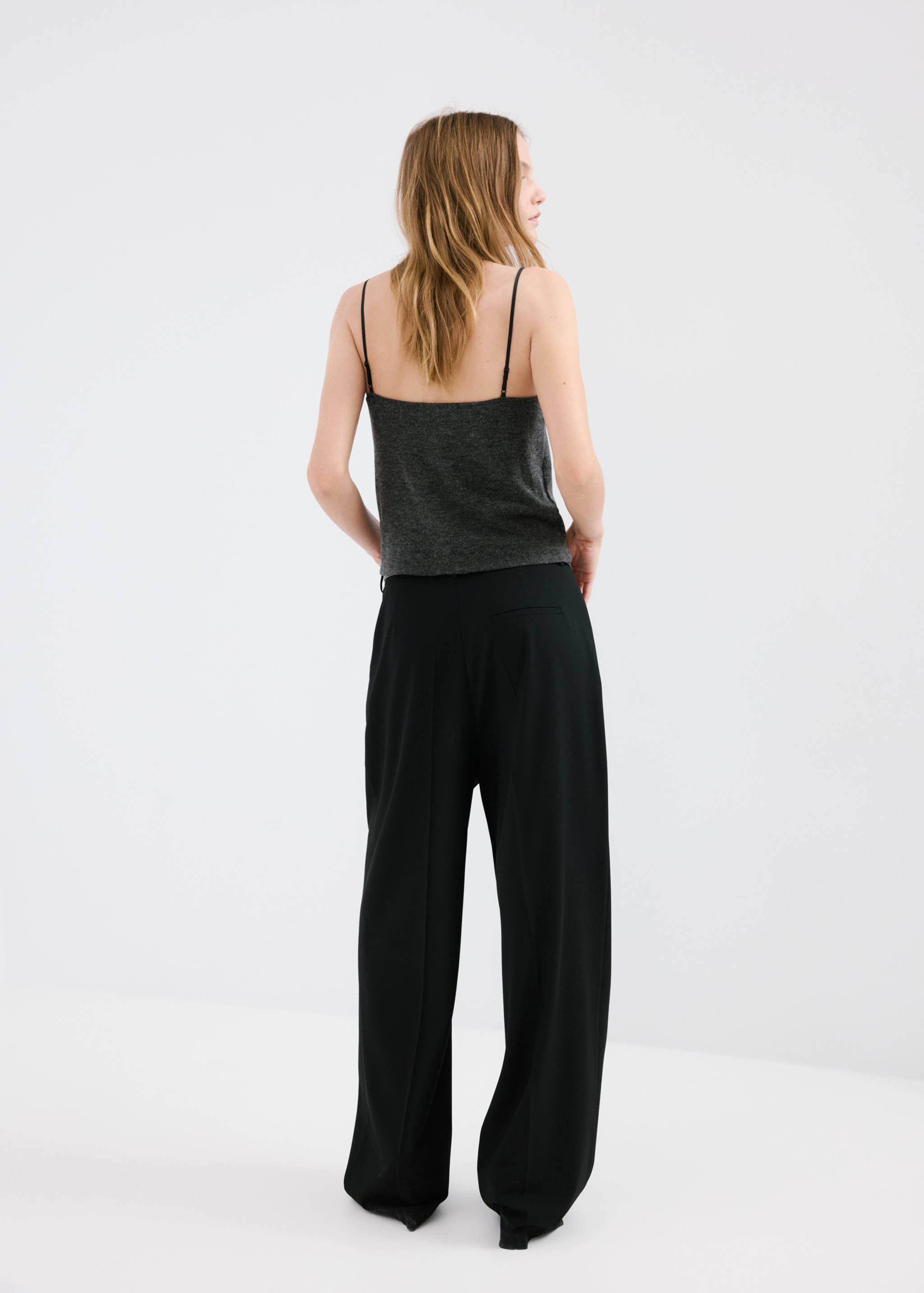 Top with lace neck - Reverse of the article