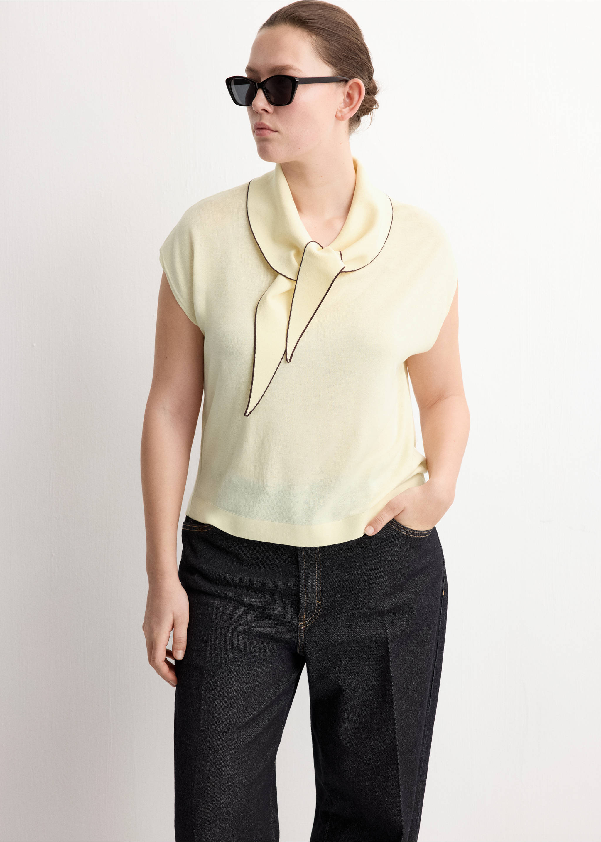 Knit top with scarf detail - Details of the article 5, Pastel Yellow. Ref: 27084083-00.