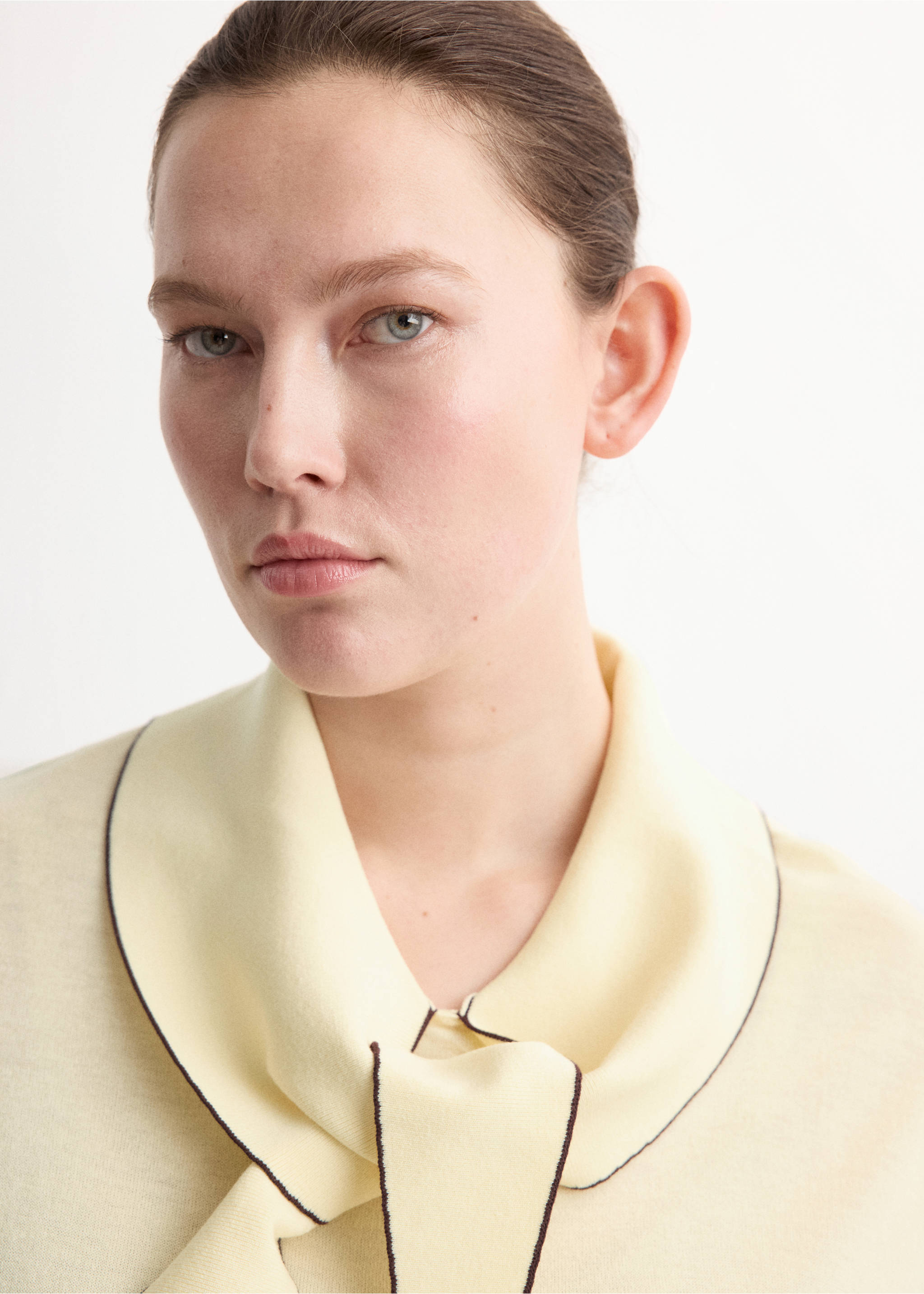 Knit top with scarf detail - Details of the article 4, Pastel Yellow. Ref: 27084083-00.