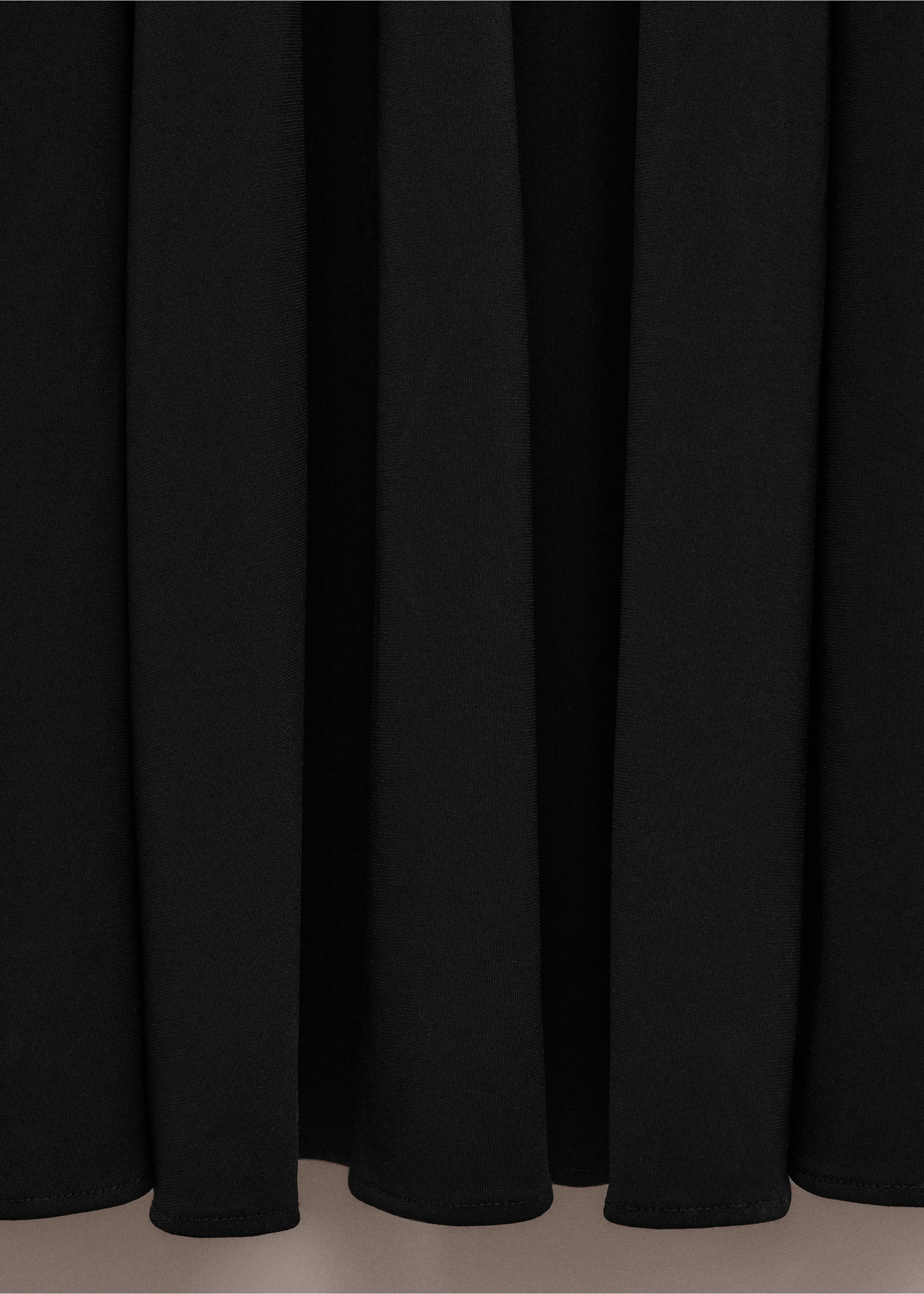 Dress with combined fine-knit collar - Details of the article 0, Black. Ref: 27084444-00.