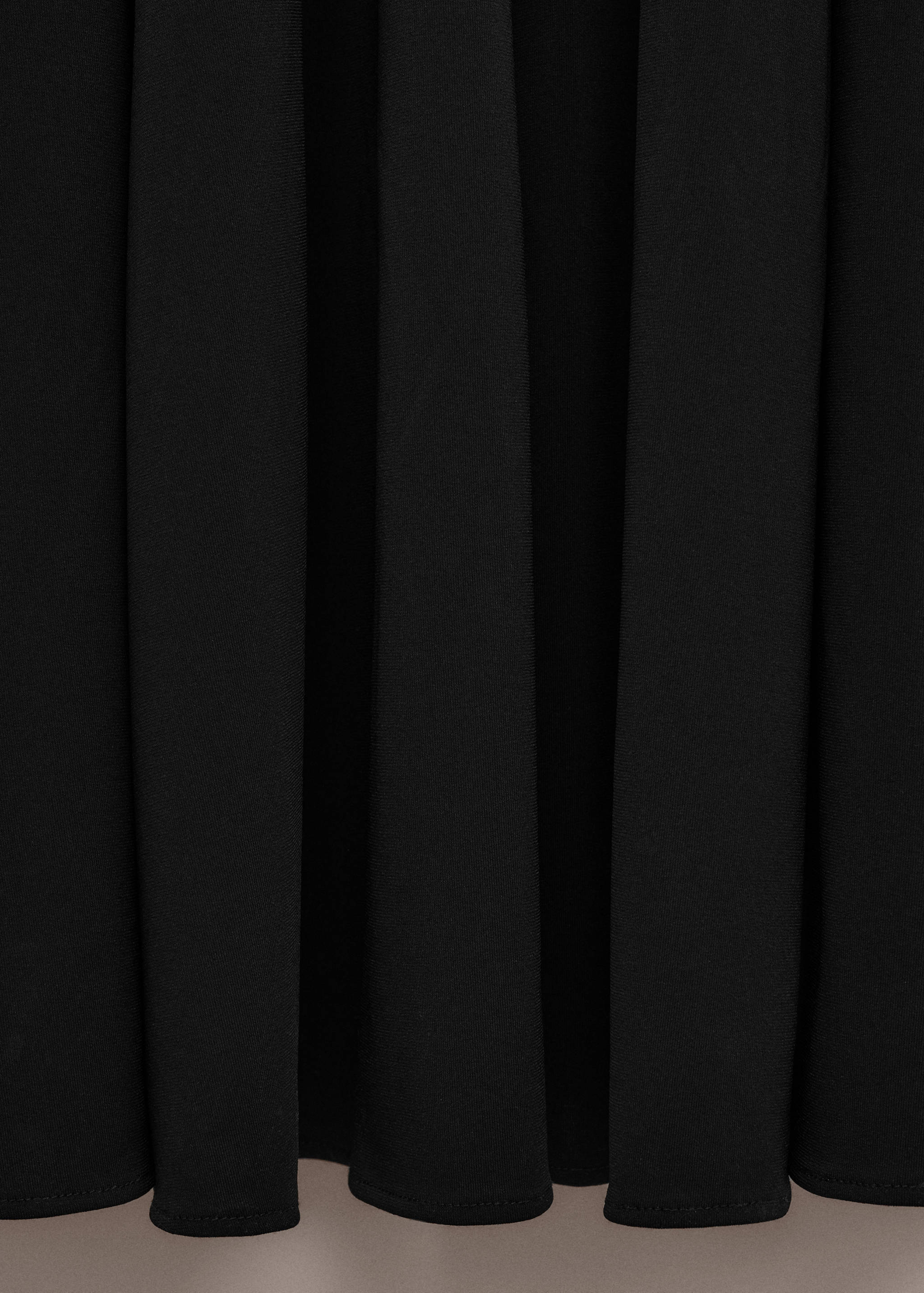 Dress with combined fine-knit collar - Details of the article 0
