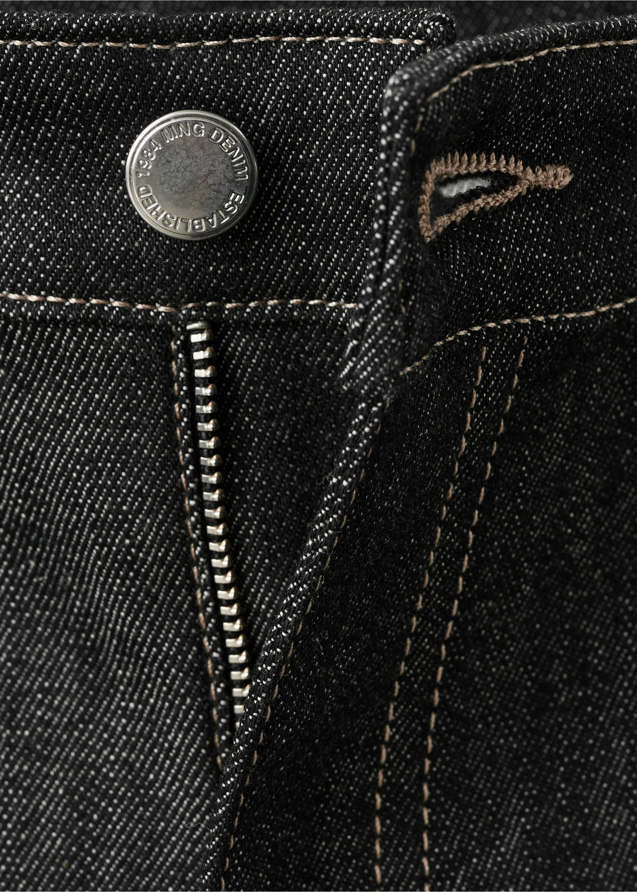 Mid-rise flared jeans - Details of the article 8, Black. Ref: 27093318-00.
