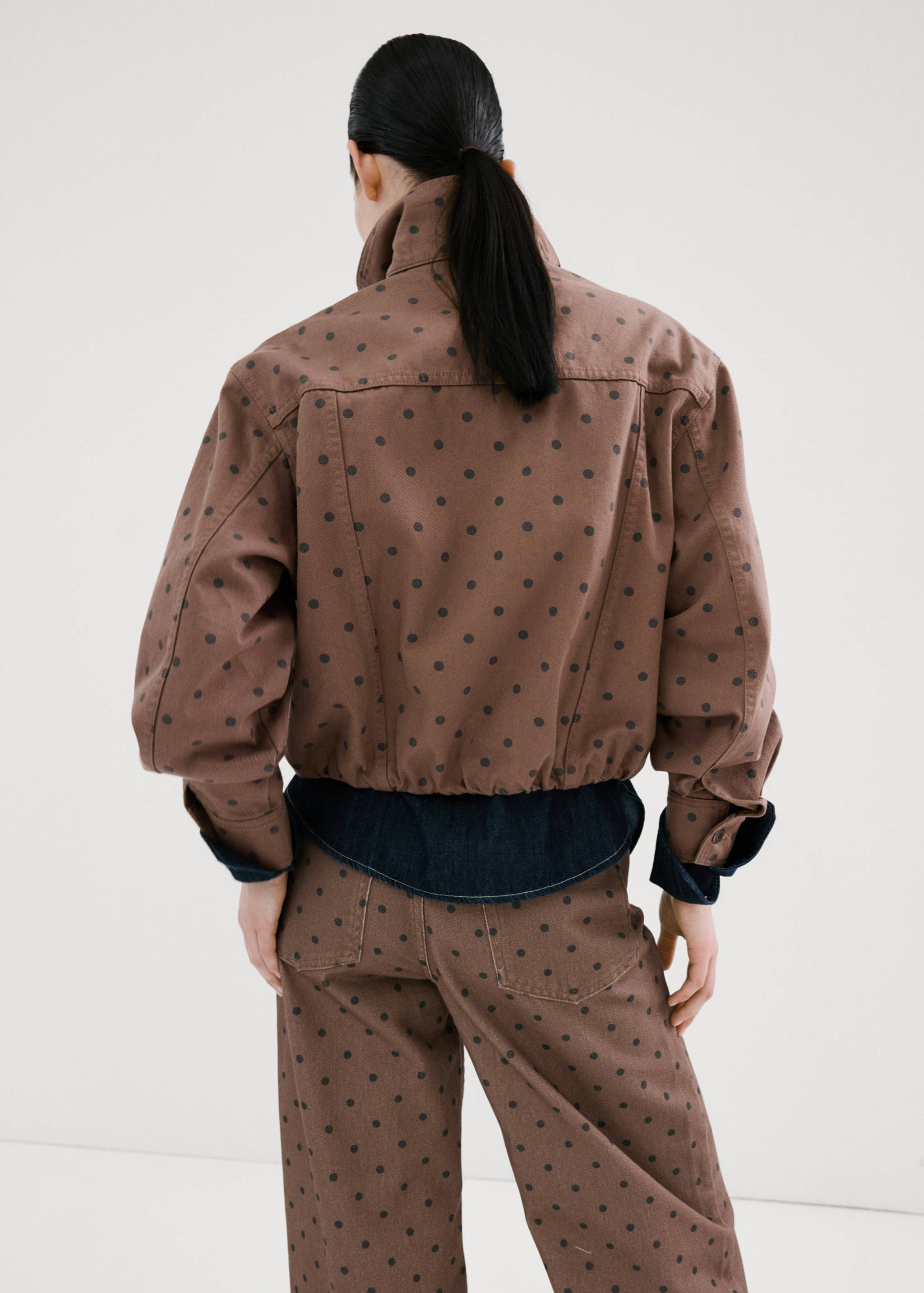 Denim bomber jacket with polka dots - Reverse of the article