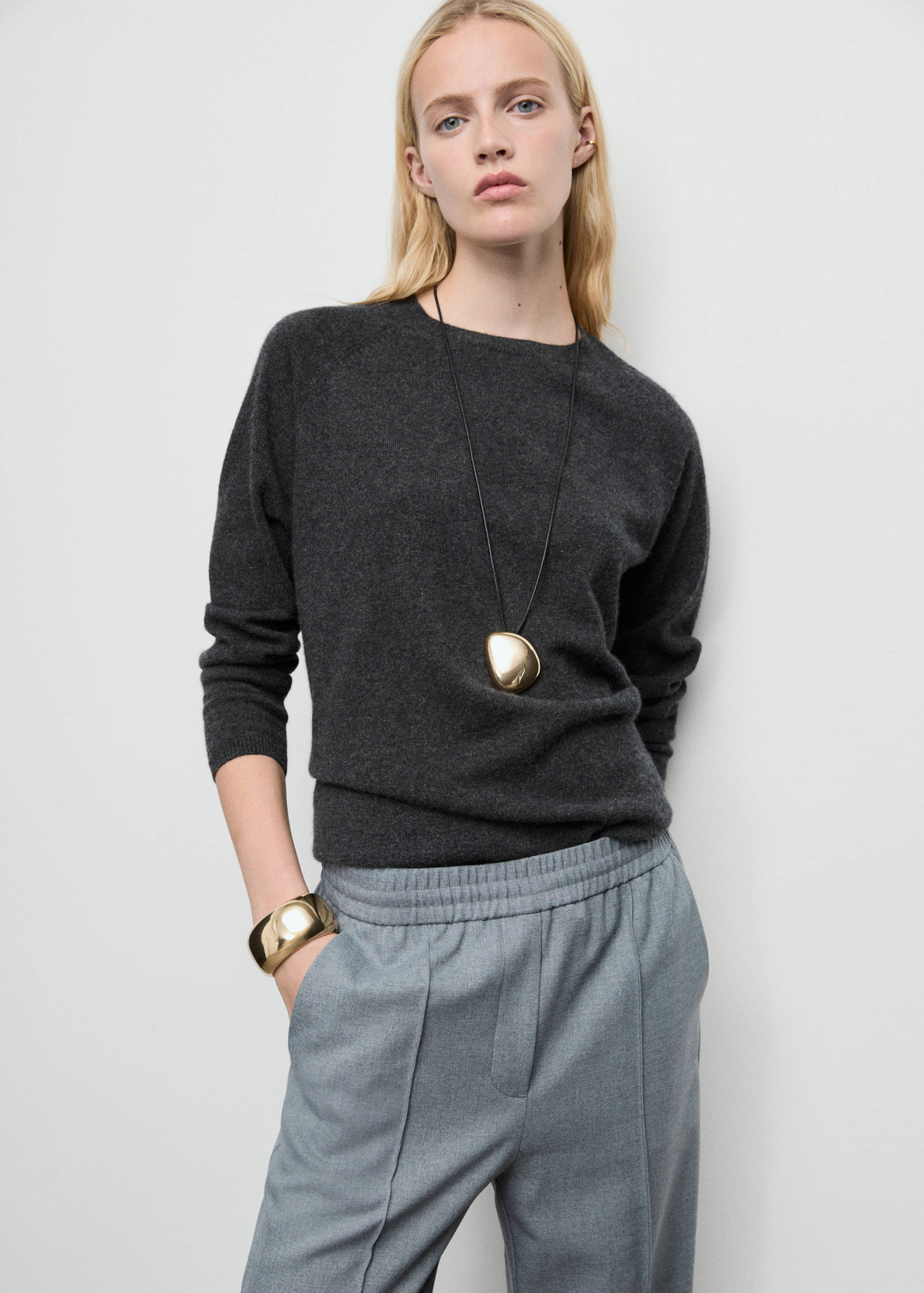 Wide leg trousers with elastic waist - Details of the article 1