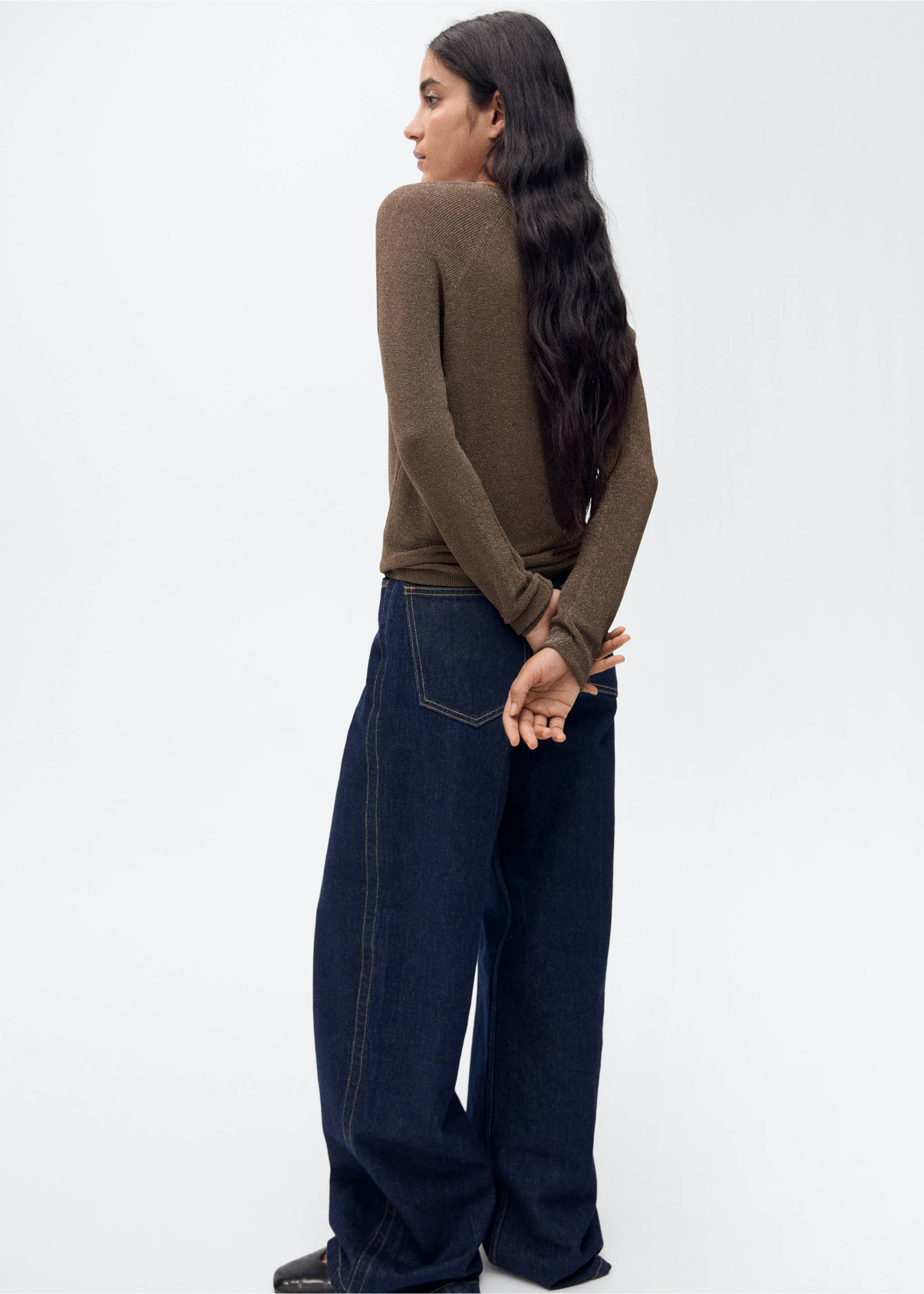 V-neck lurex sweater - Reverse of the article, Chocolate. Ref: 27911287-00.