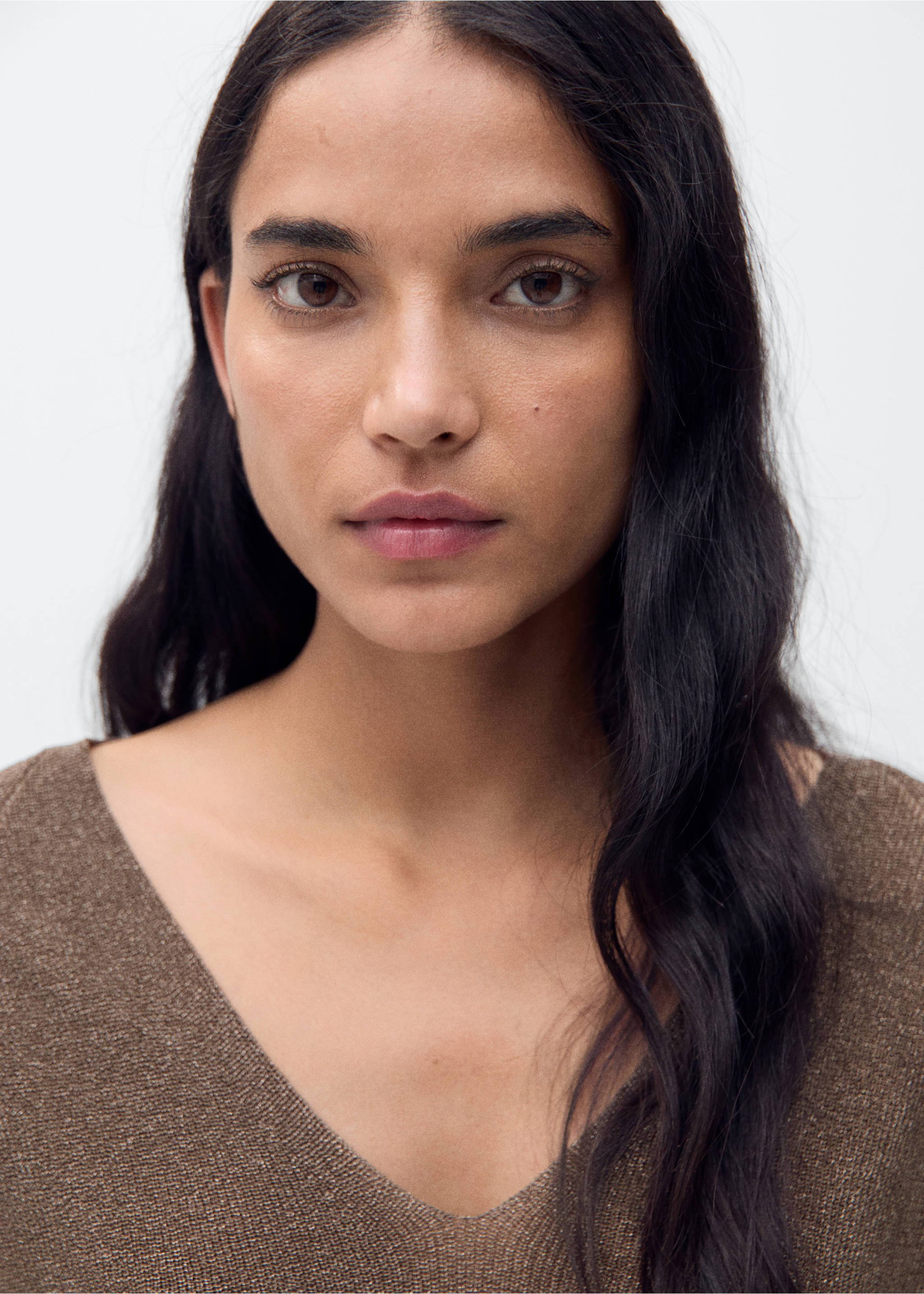 V-neck lurex sweater - Details of the article 1, Chocolate. Ref: 27911287-00.