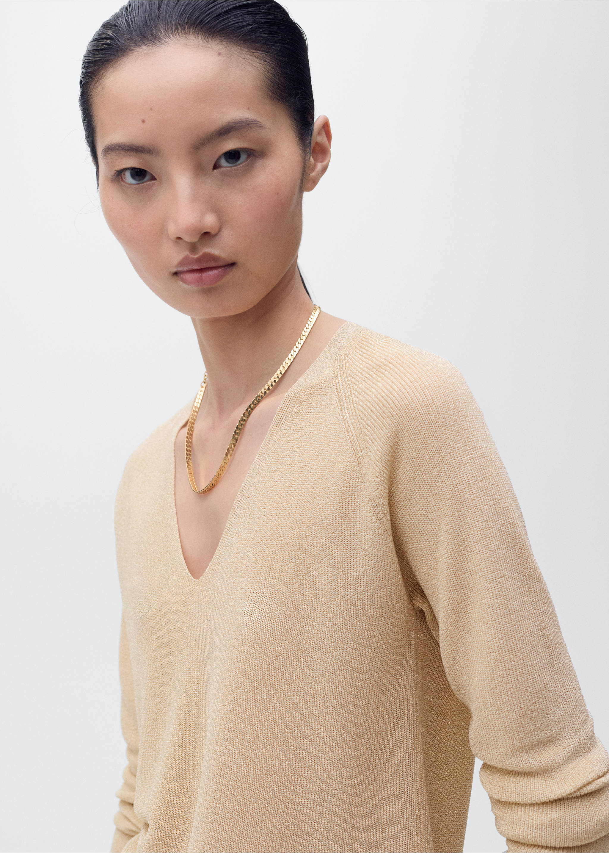 V-neck lurex sweater - Details of the article 1, Gold. Ref: 27911287-00.