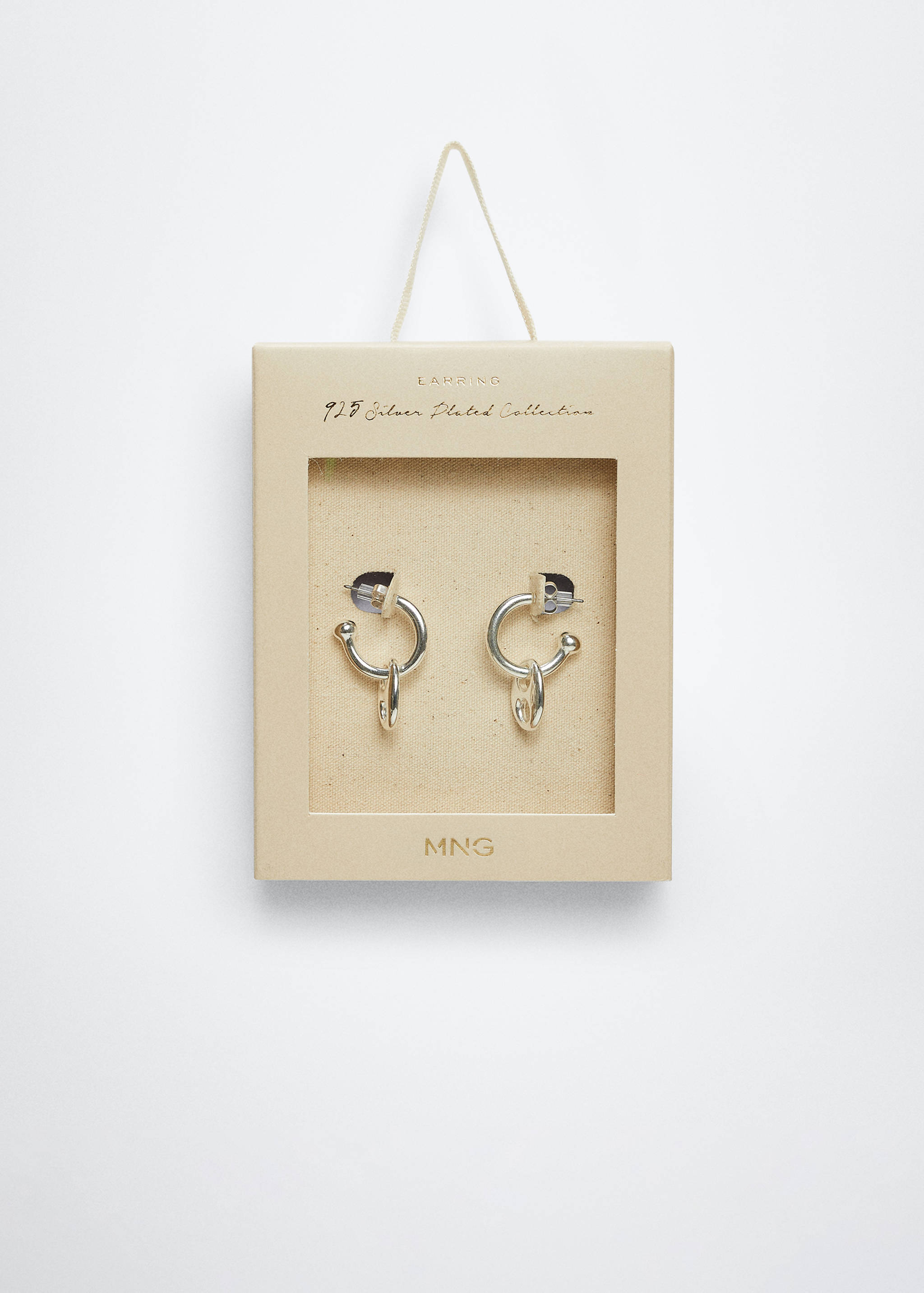 Hoop pendant earrings - Details of the article 3