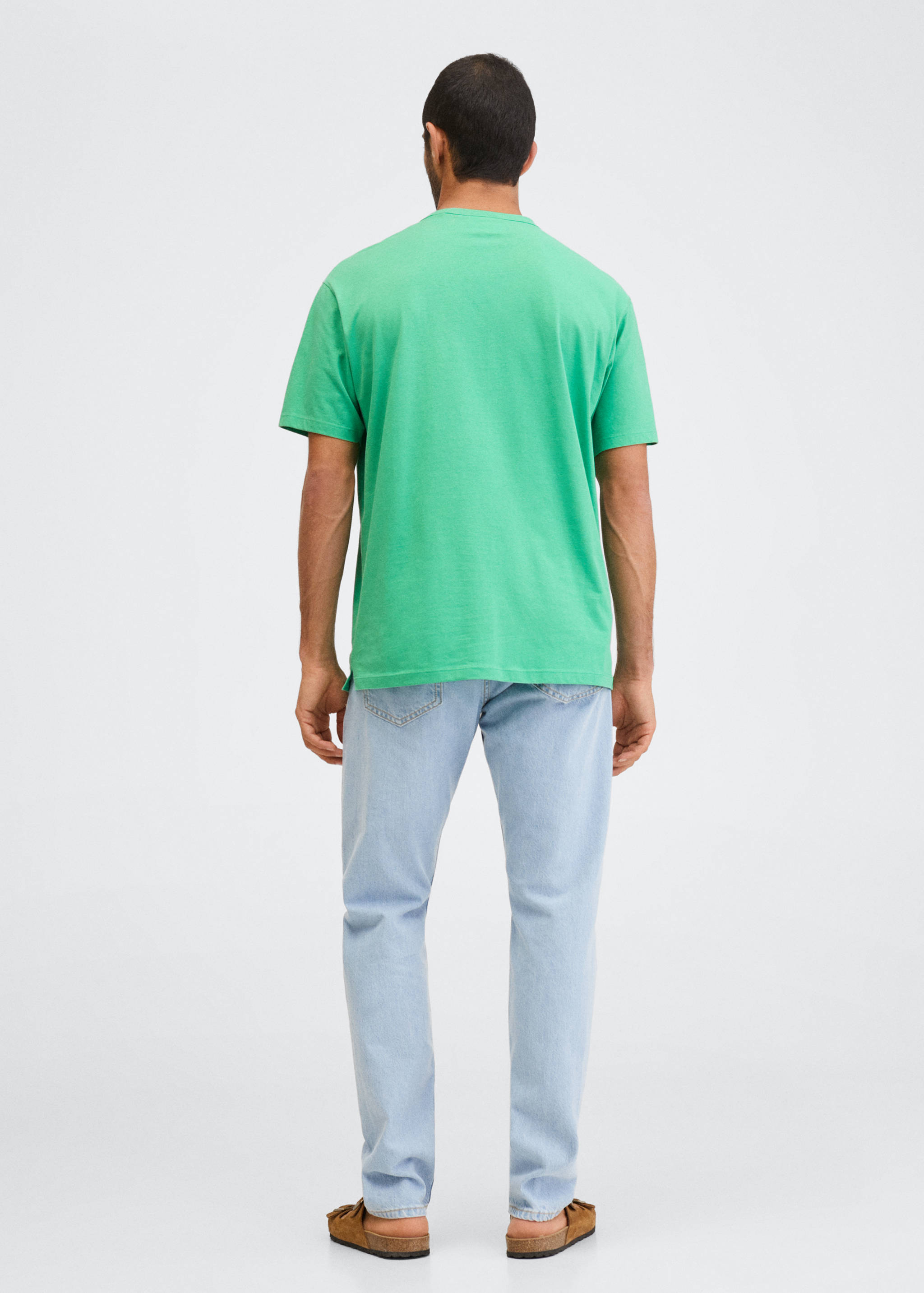 Light cotton t-shirt - Reverse of the article