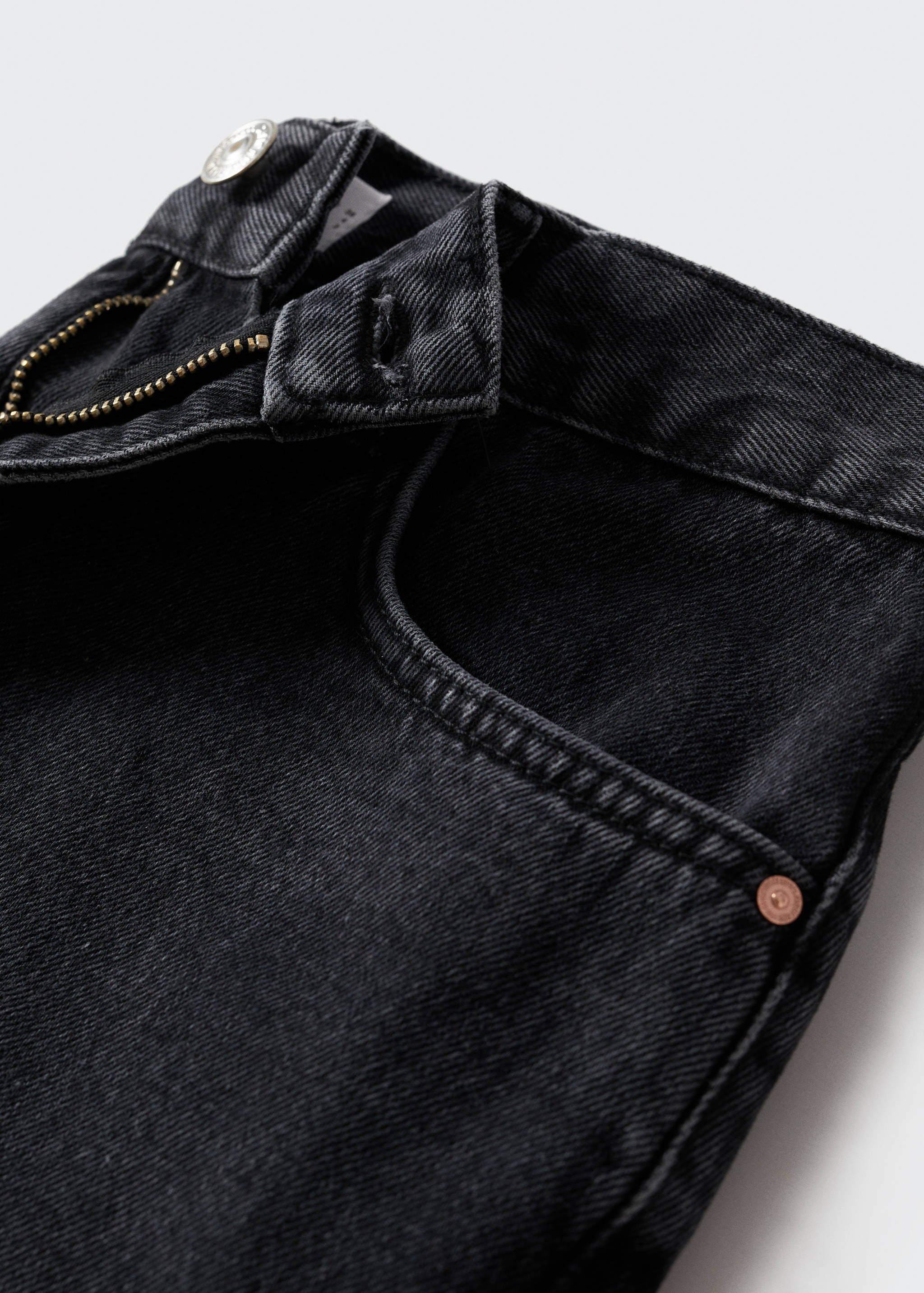 Straight denim shorts - Details of the article 8