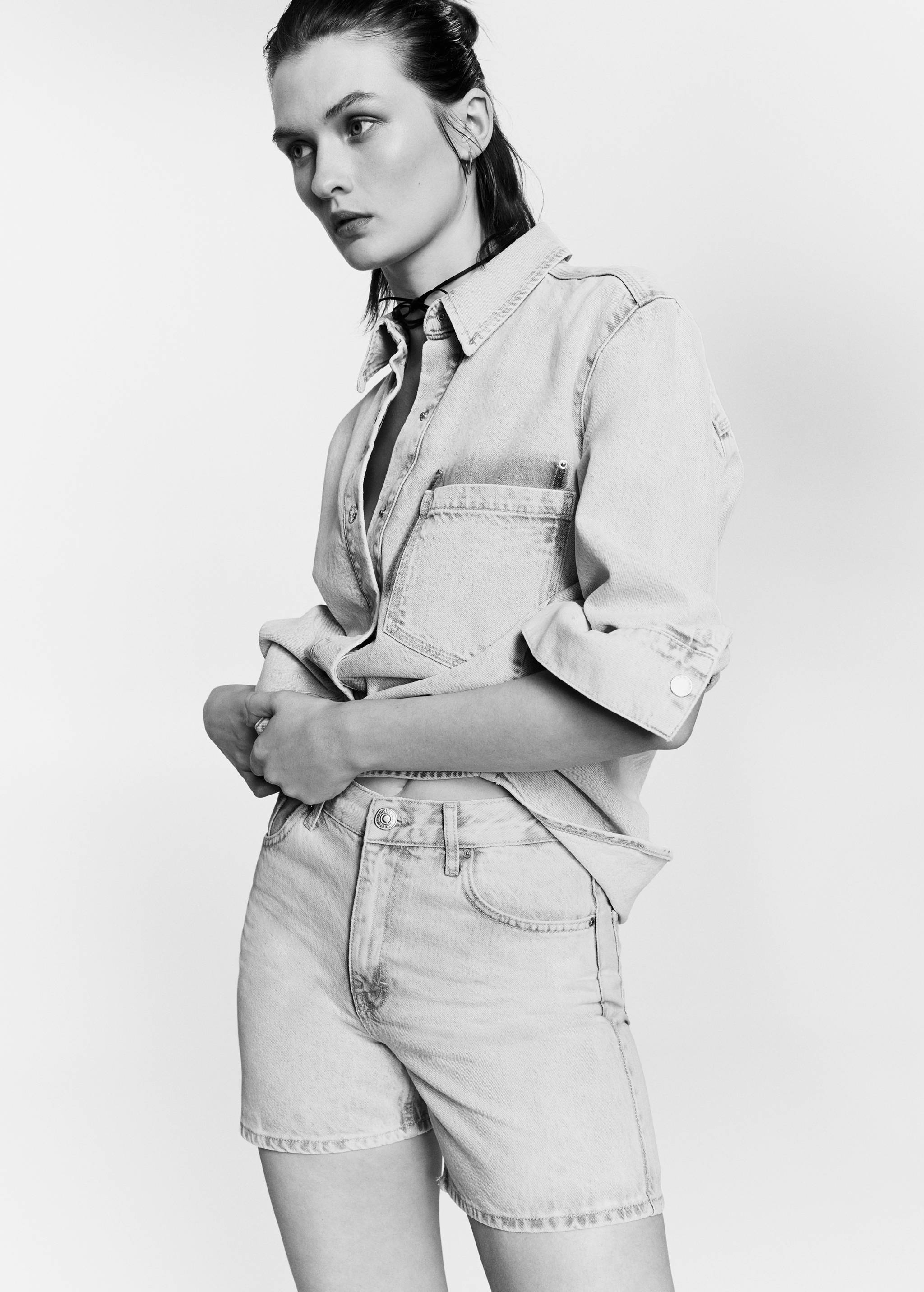 Straight denim shorts - Details of the article 1