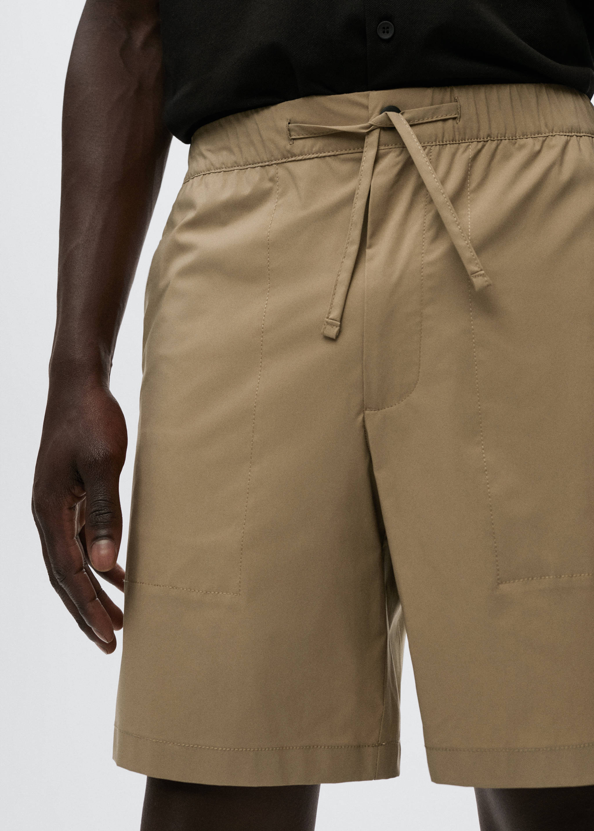 Elastic waist Bermuda shorts - Details of the article 1