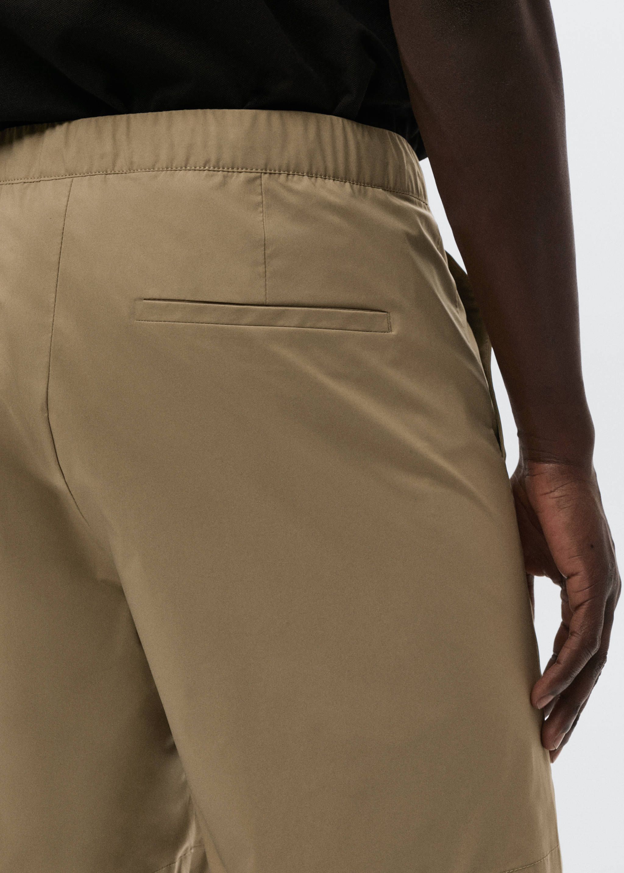 Elastic waist Bermuda shorts - Details of the article 3