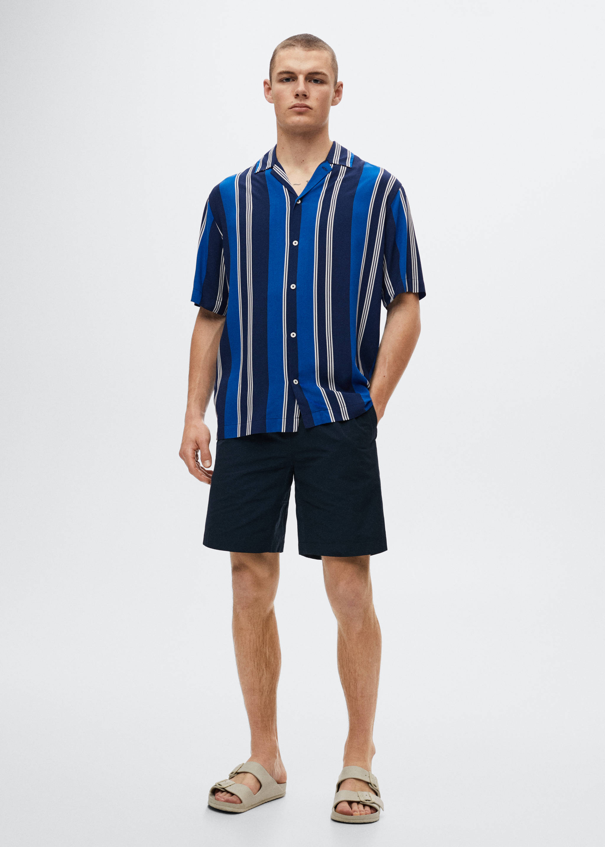 Cotton shorts with elastic waist - General plane