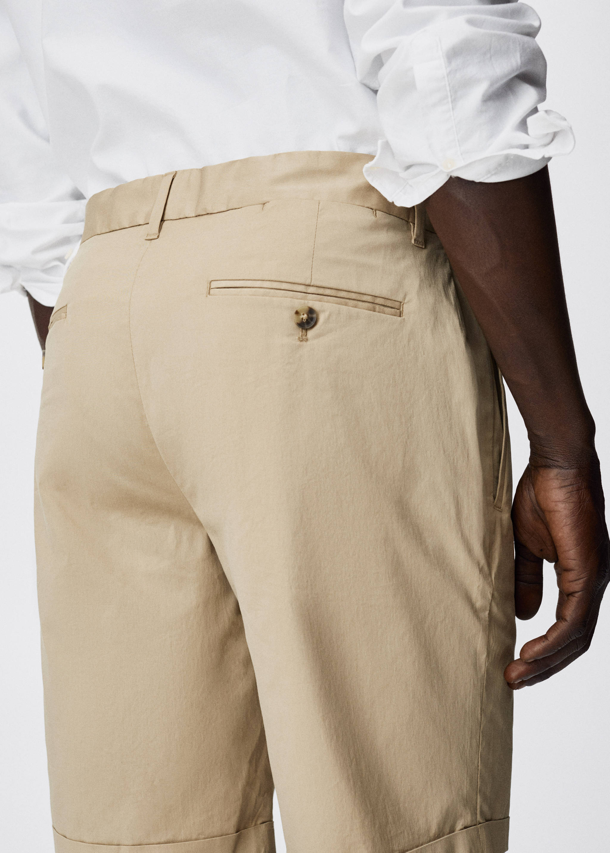 Slim-fit chino cotton bermuda shorts - Details of the article 3