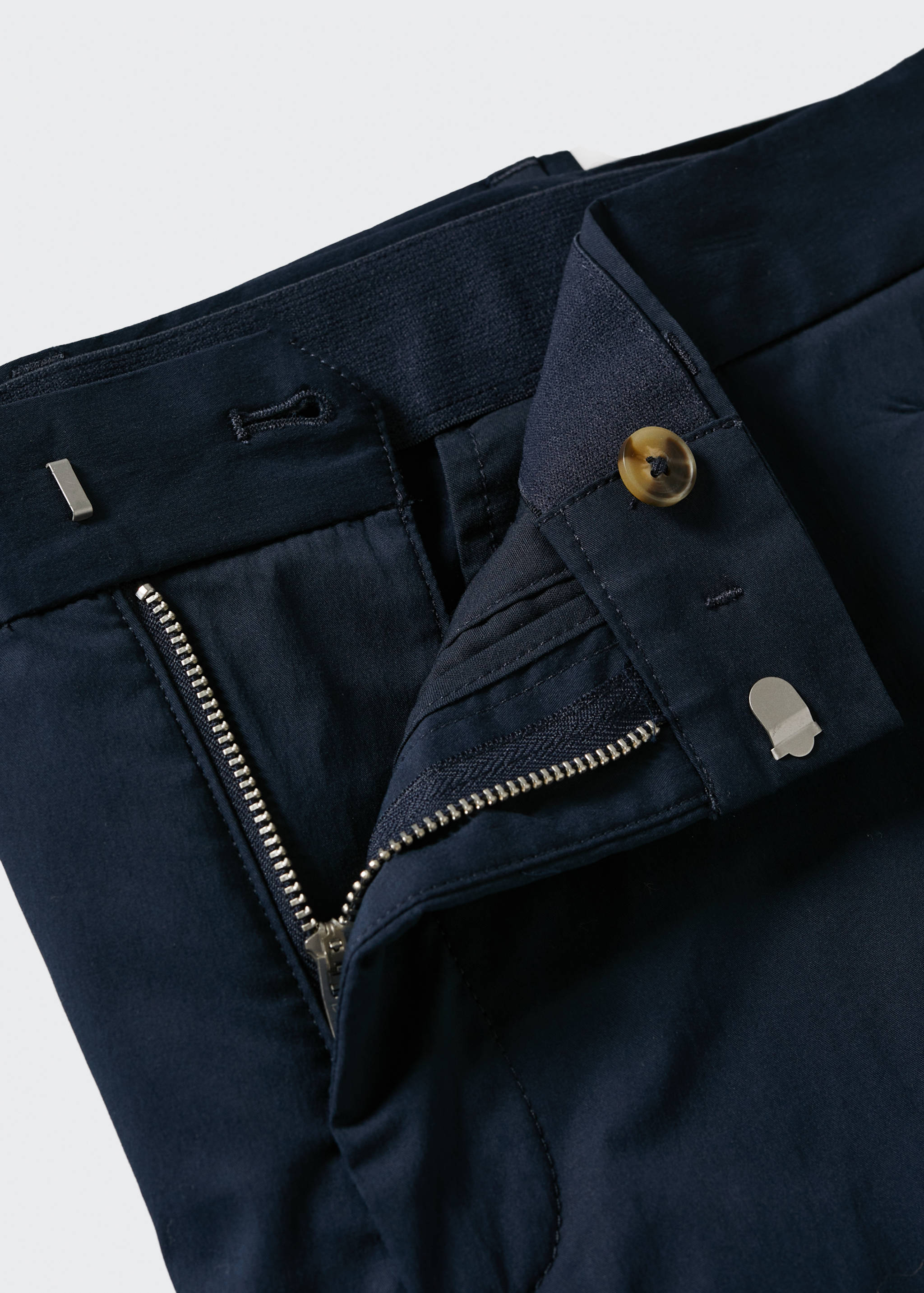 Slim-fit chino cotton bermuda shorts - Details of the article 8
