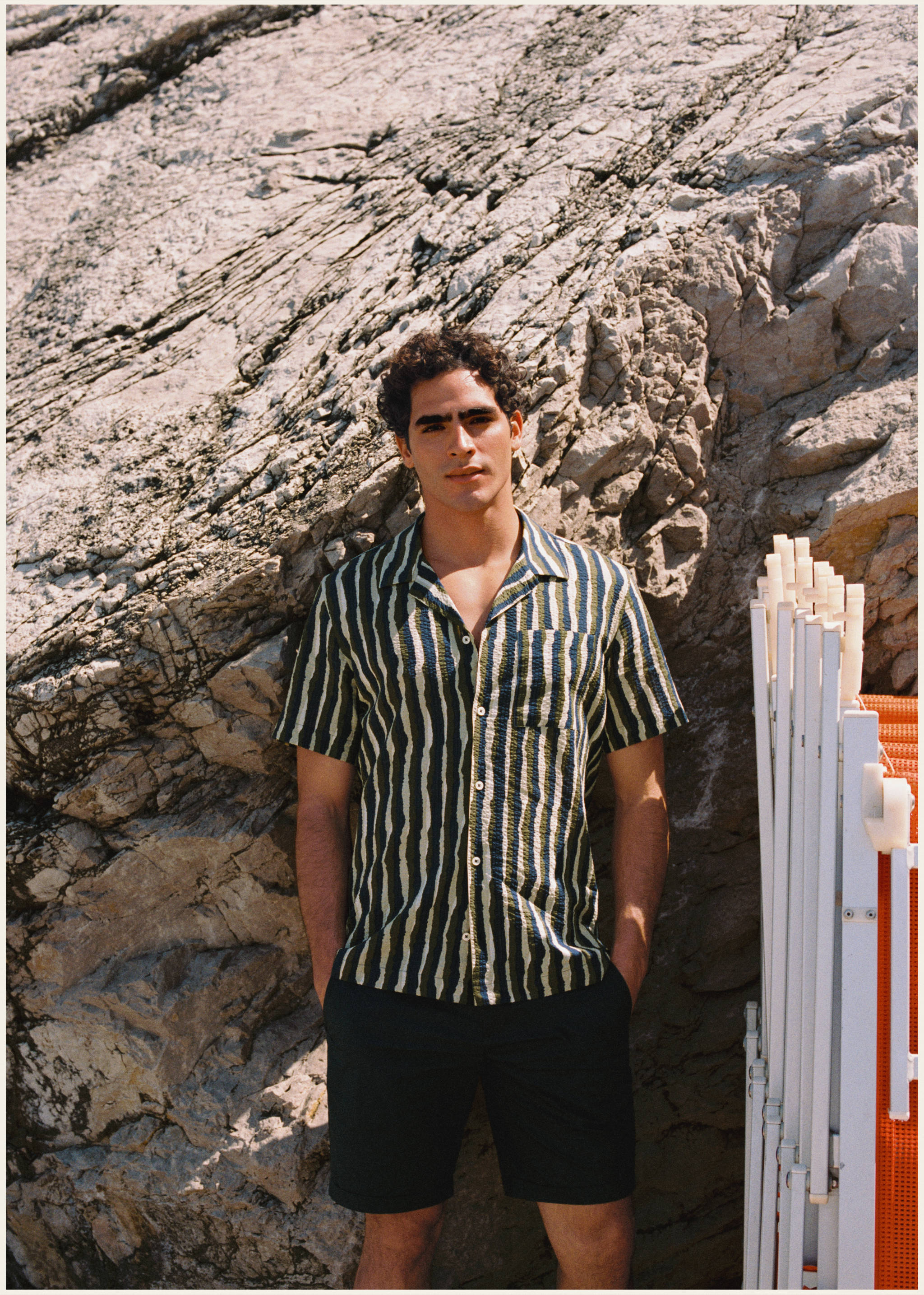 Slim-fit chino cotton bermuda shorts - Details of the article 5