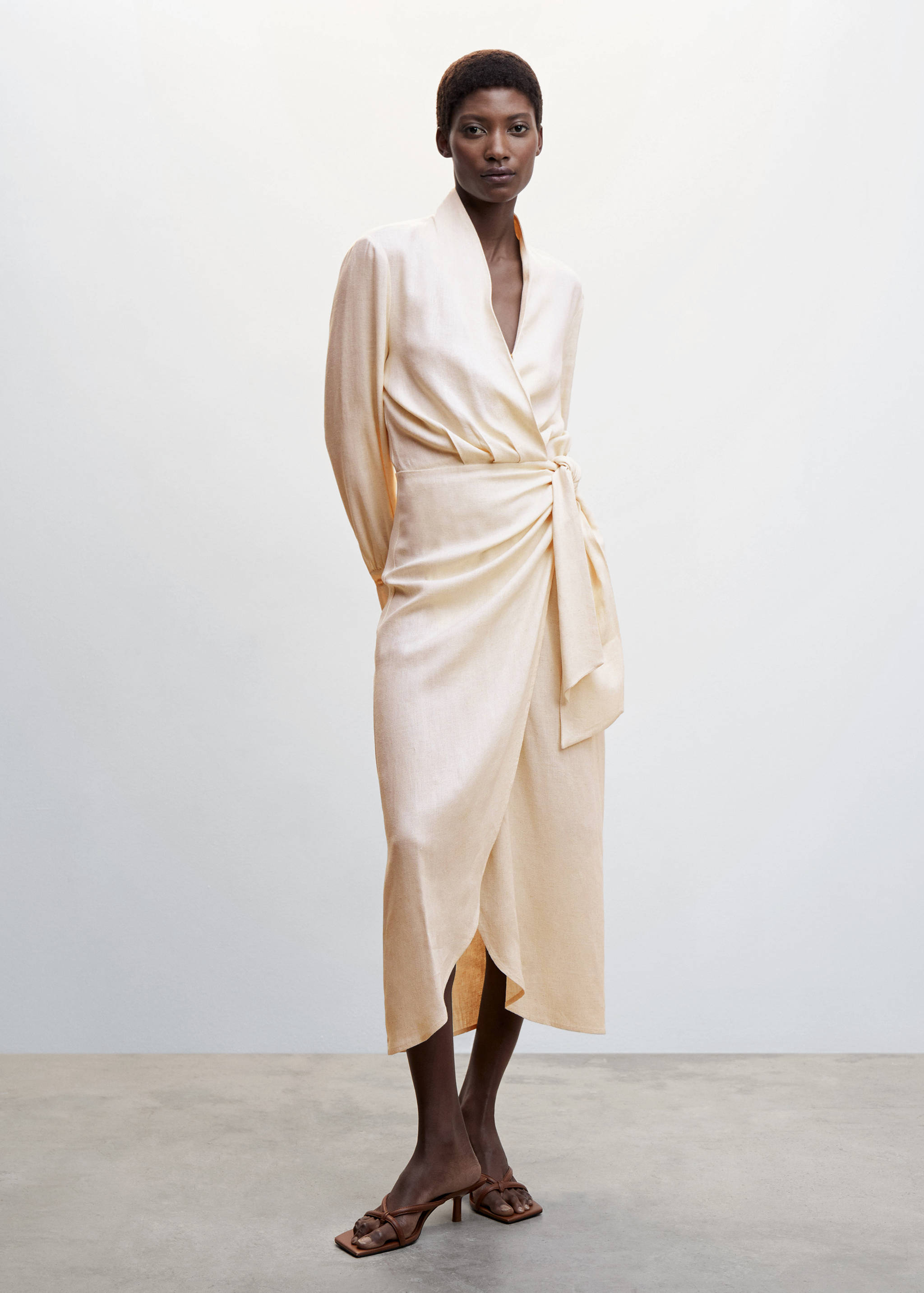 Structured leather sandals - Details of the article 9