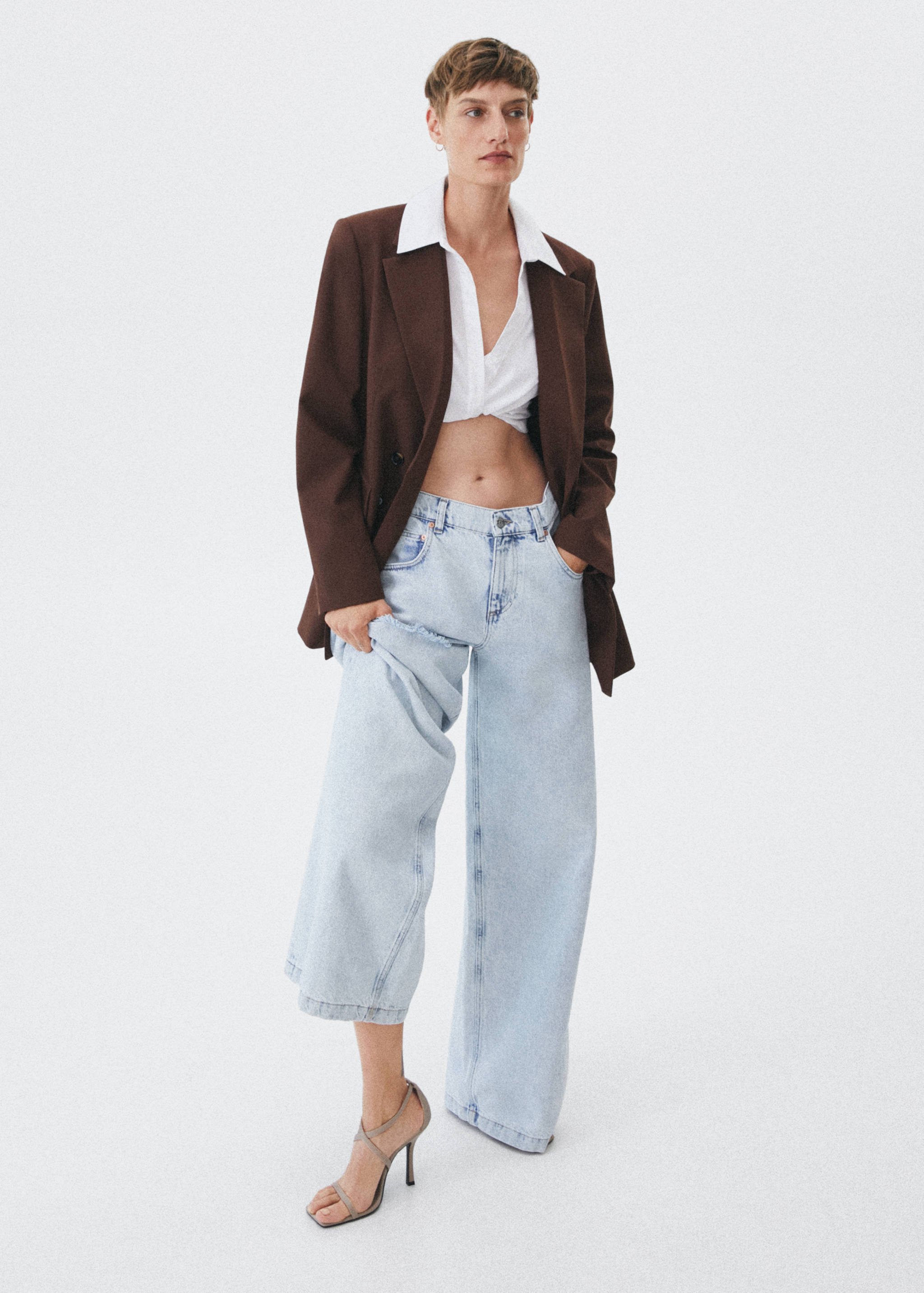 Riemensandale mit Absatz - Detail des Artikels 8