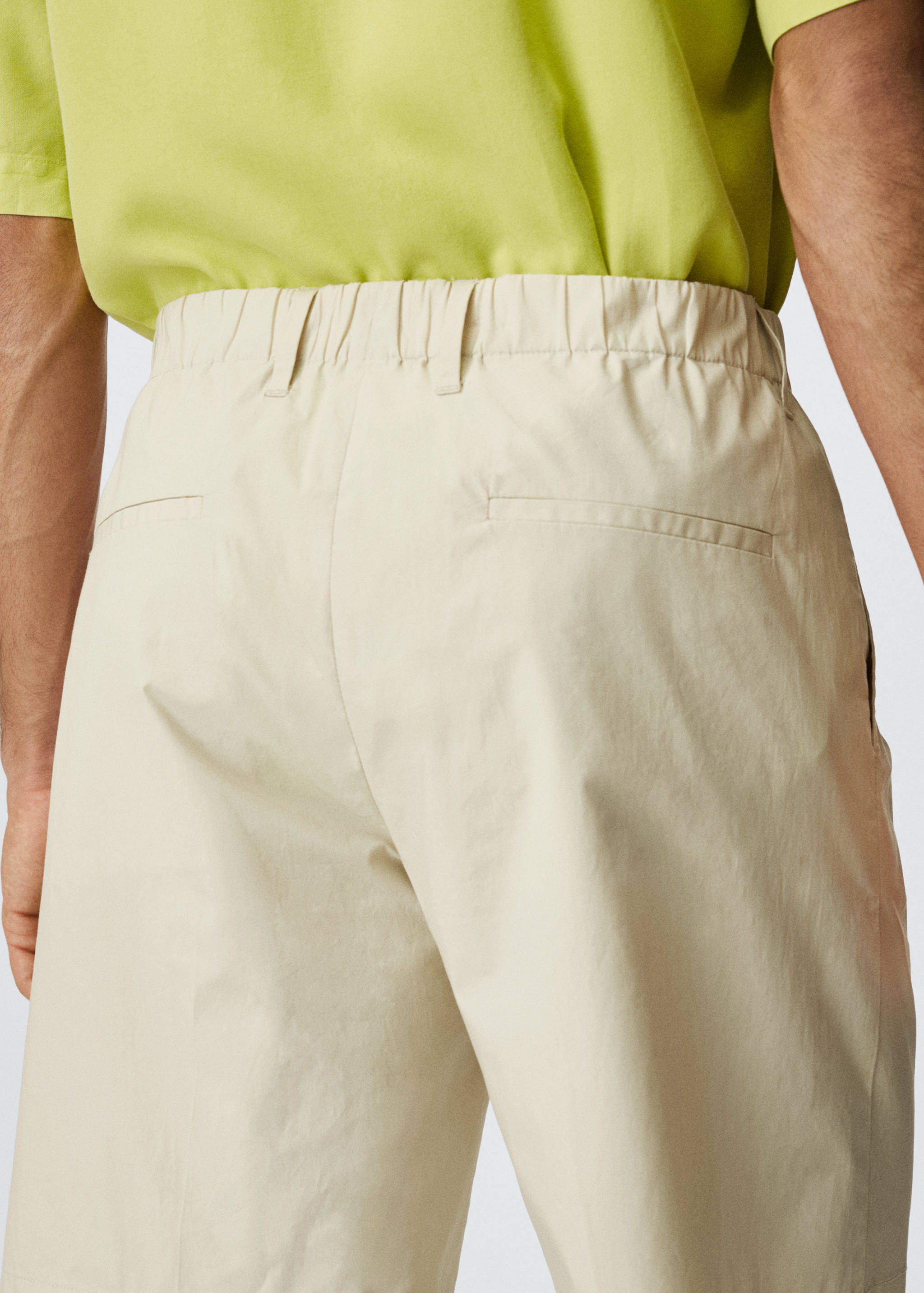 Cotton pleated Bermuda shorts - Details of the article 3