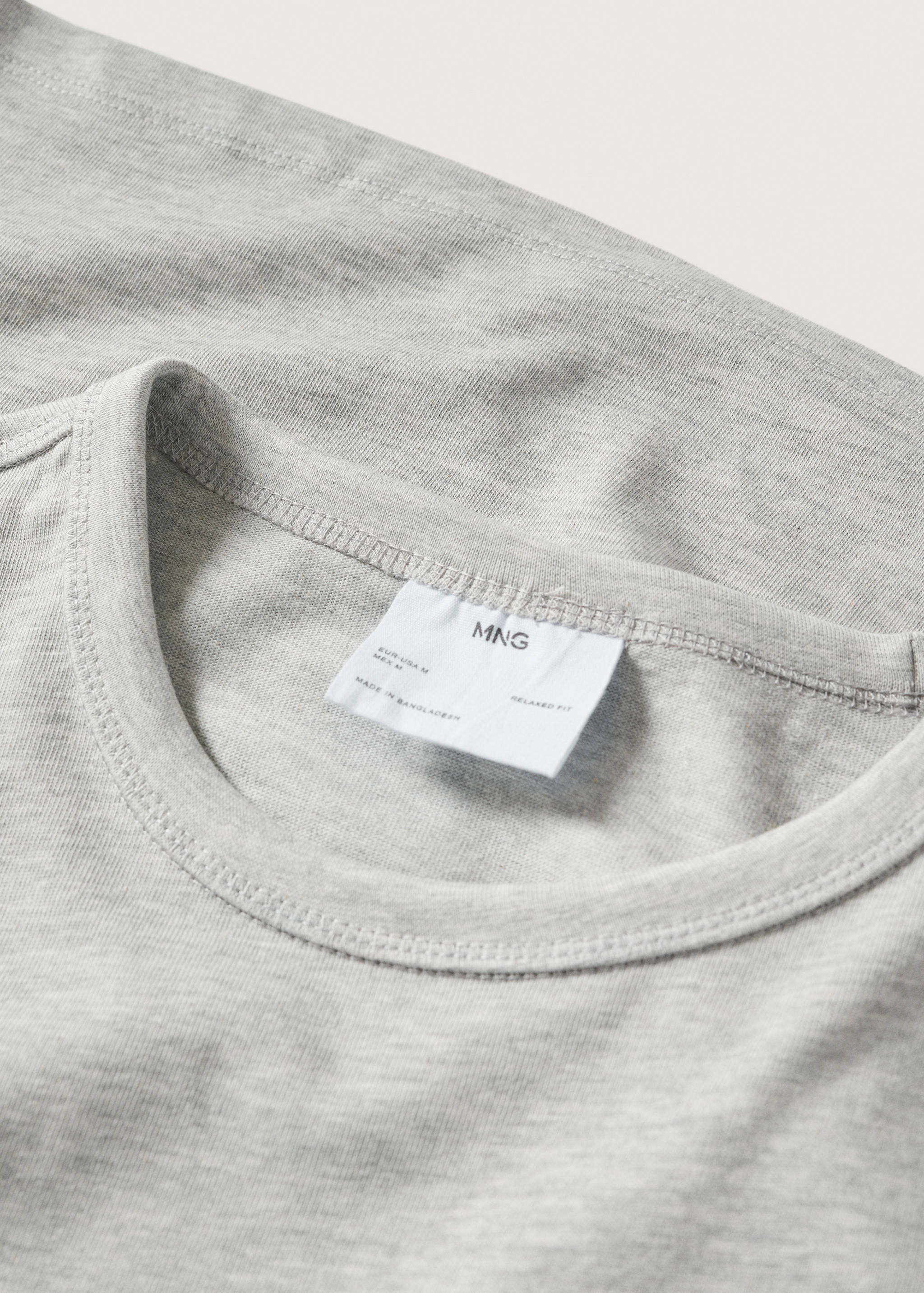 Relaxed fit cotton t-shirt - Details of the article 8