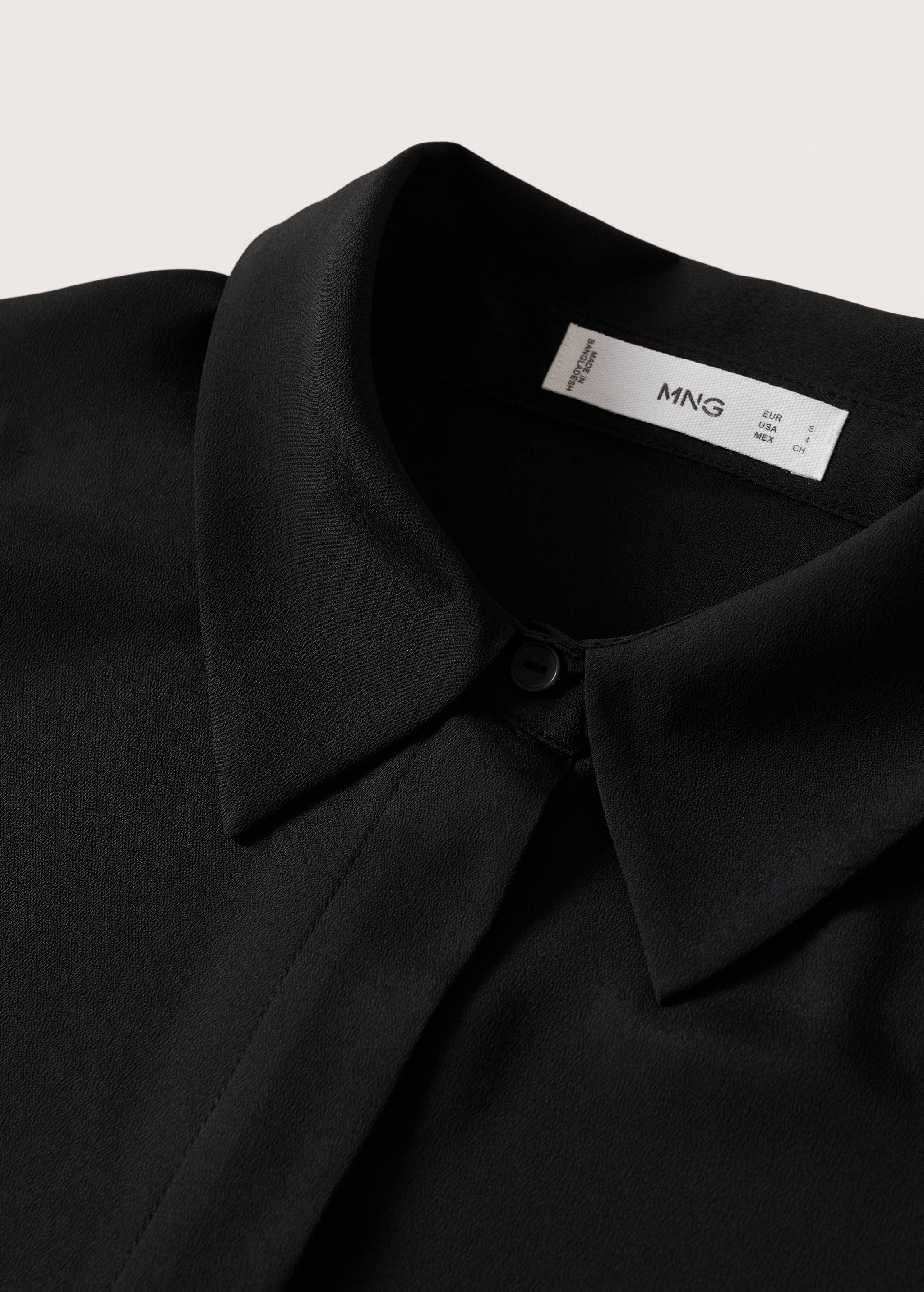 Buttoned flowy shirt - Details of the article 8