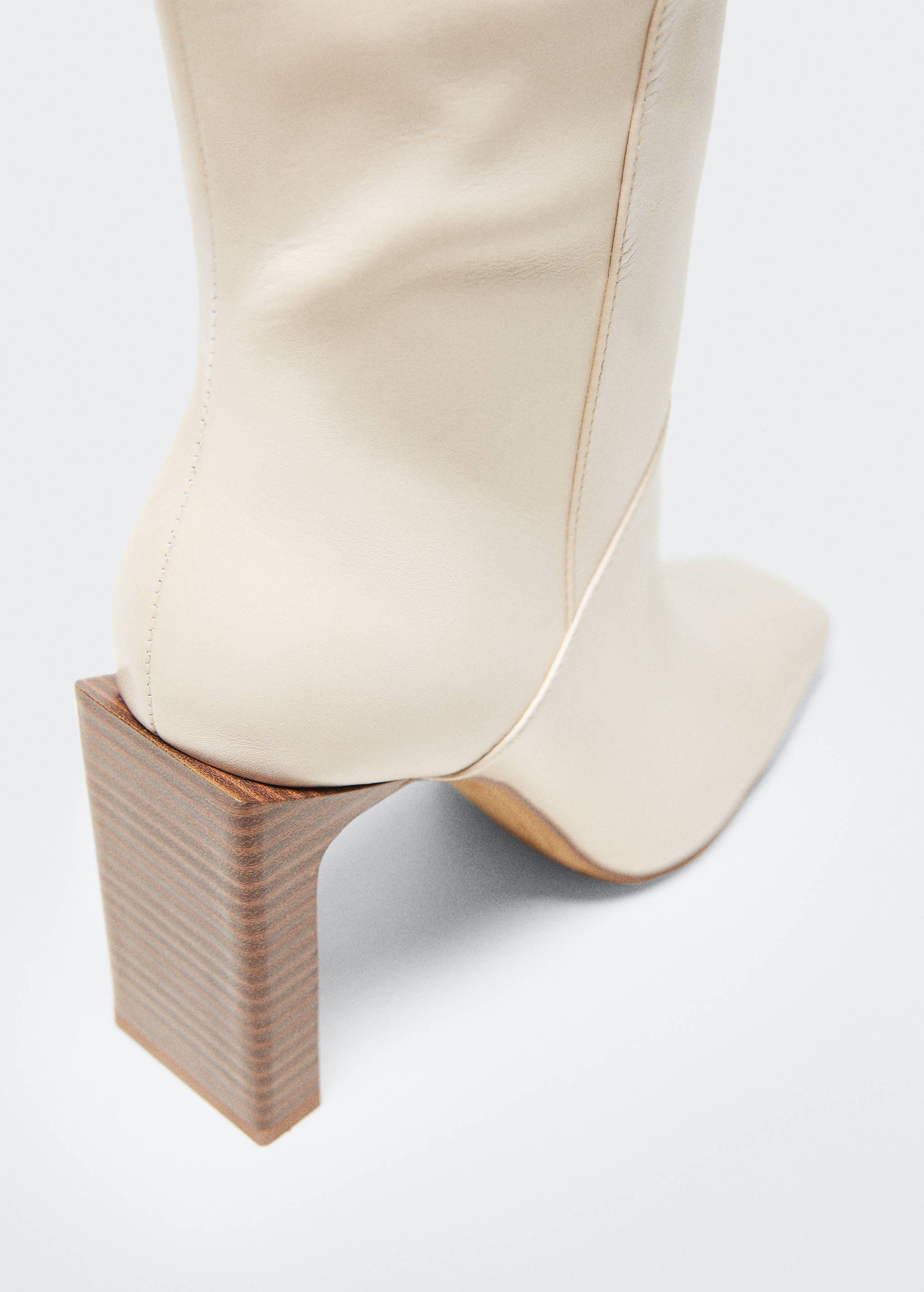 High heel boots - Details of the article 2