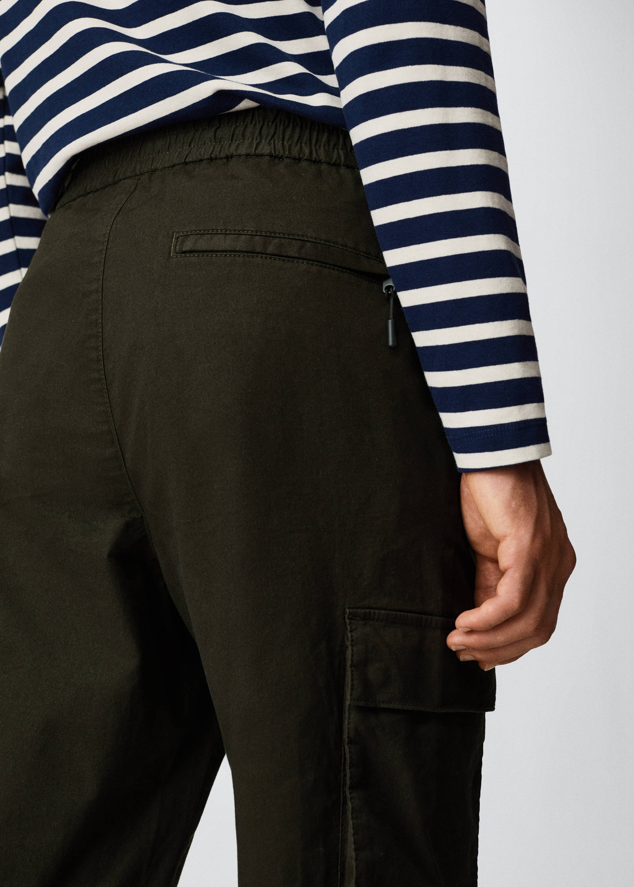 Cotton cargo trousers - Details of the article 3