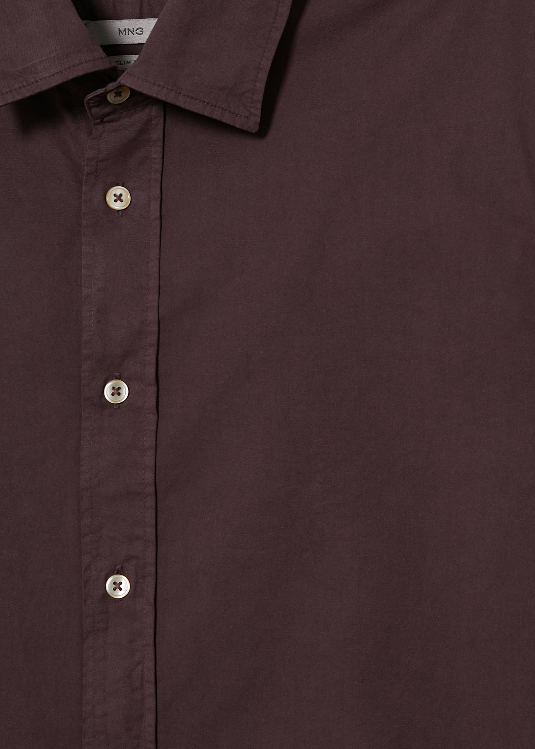 Slim Fit-Hemd aus Baumwolle - Detailansicht des Brustbereichs
