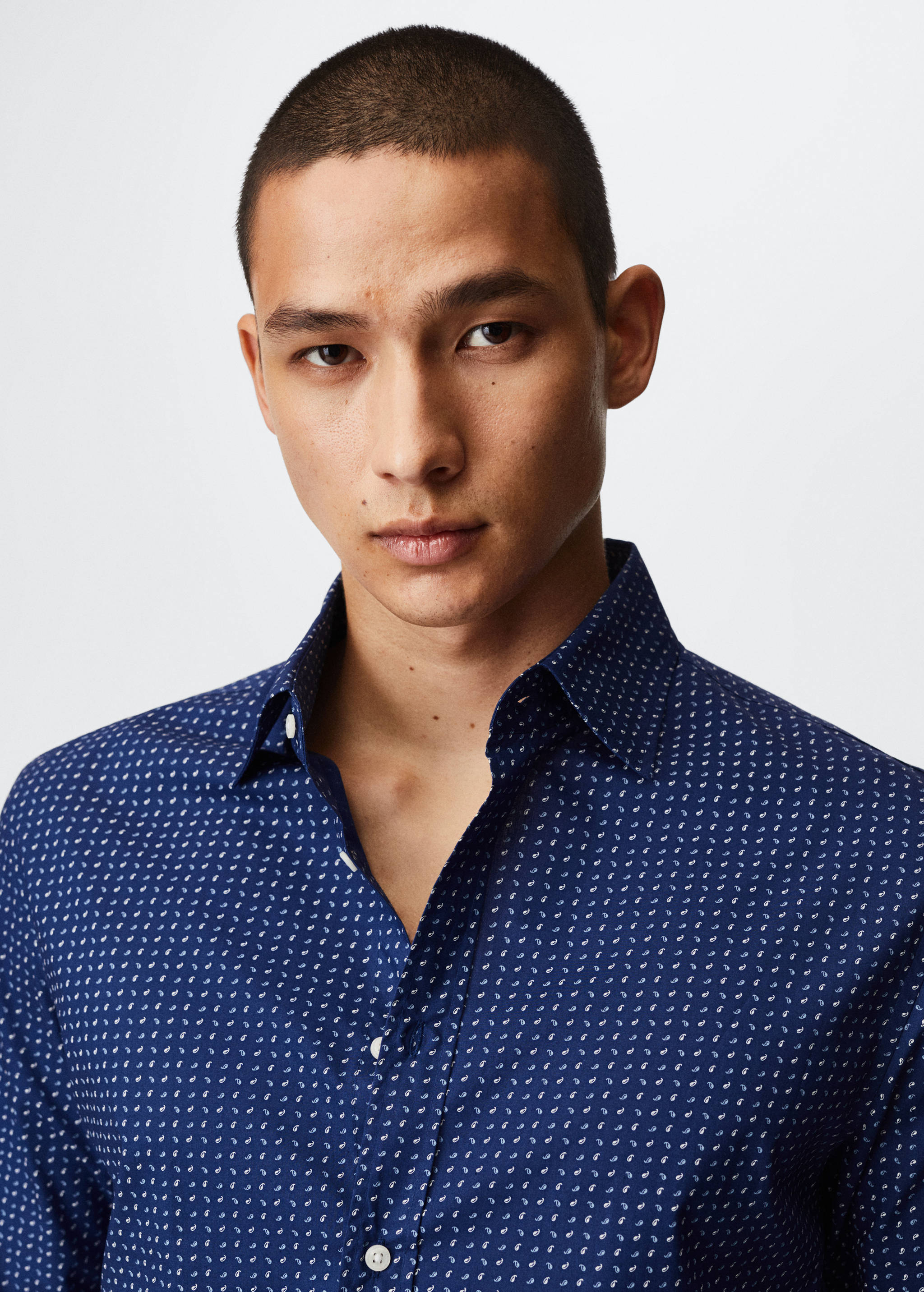 Slim-fit printed cotton shirt - Details of the article 1